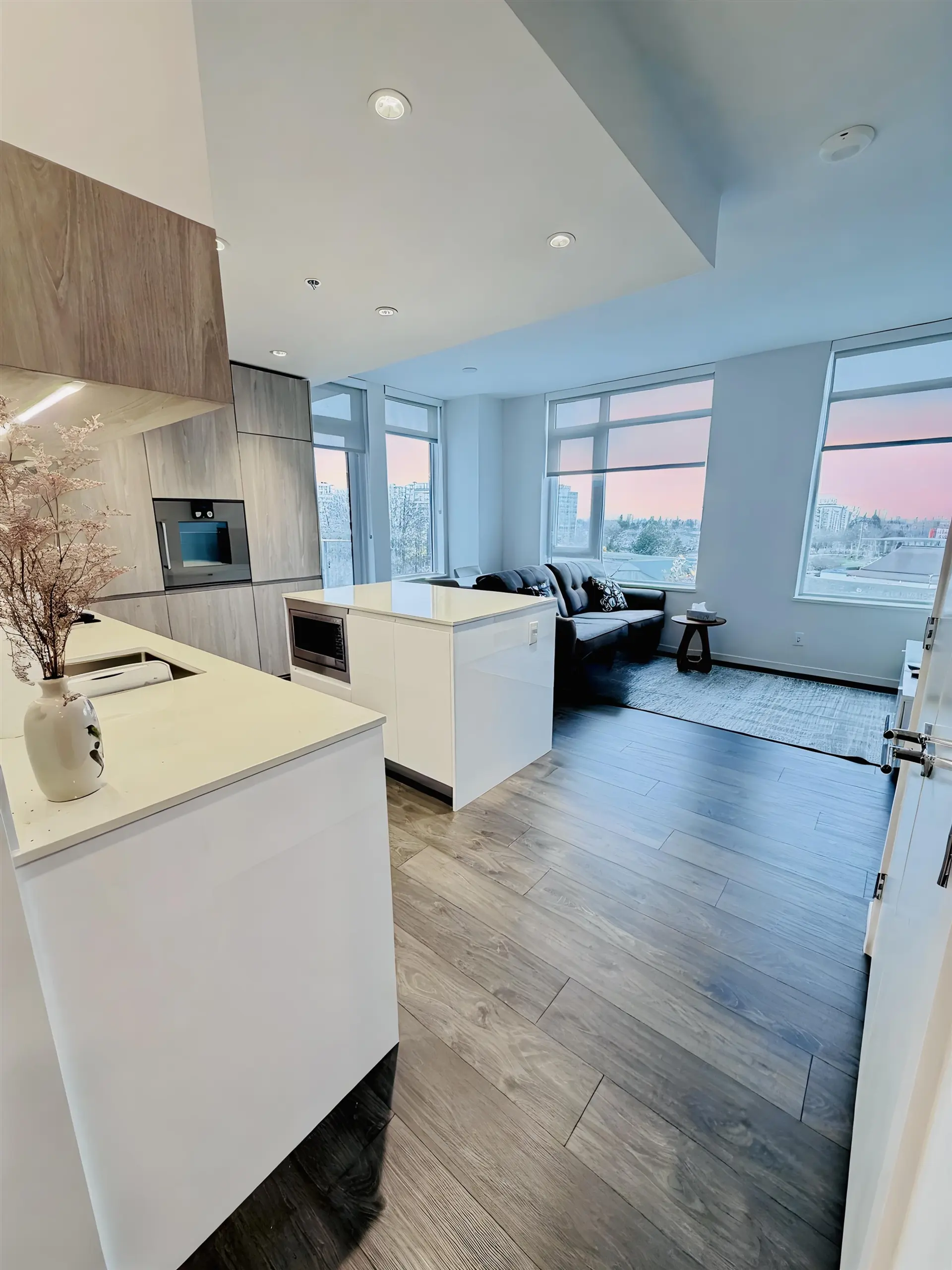 #702 6788 Minoru Boulevard - Image 3