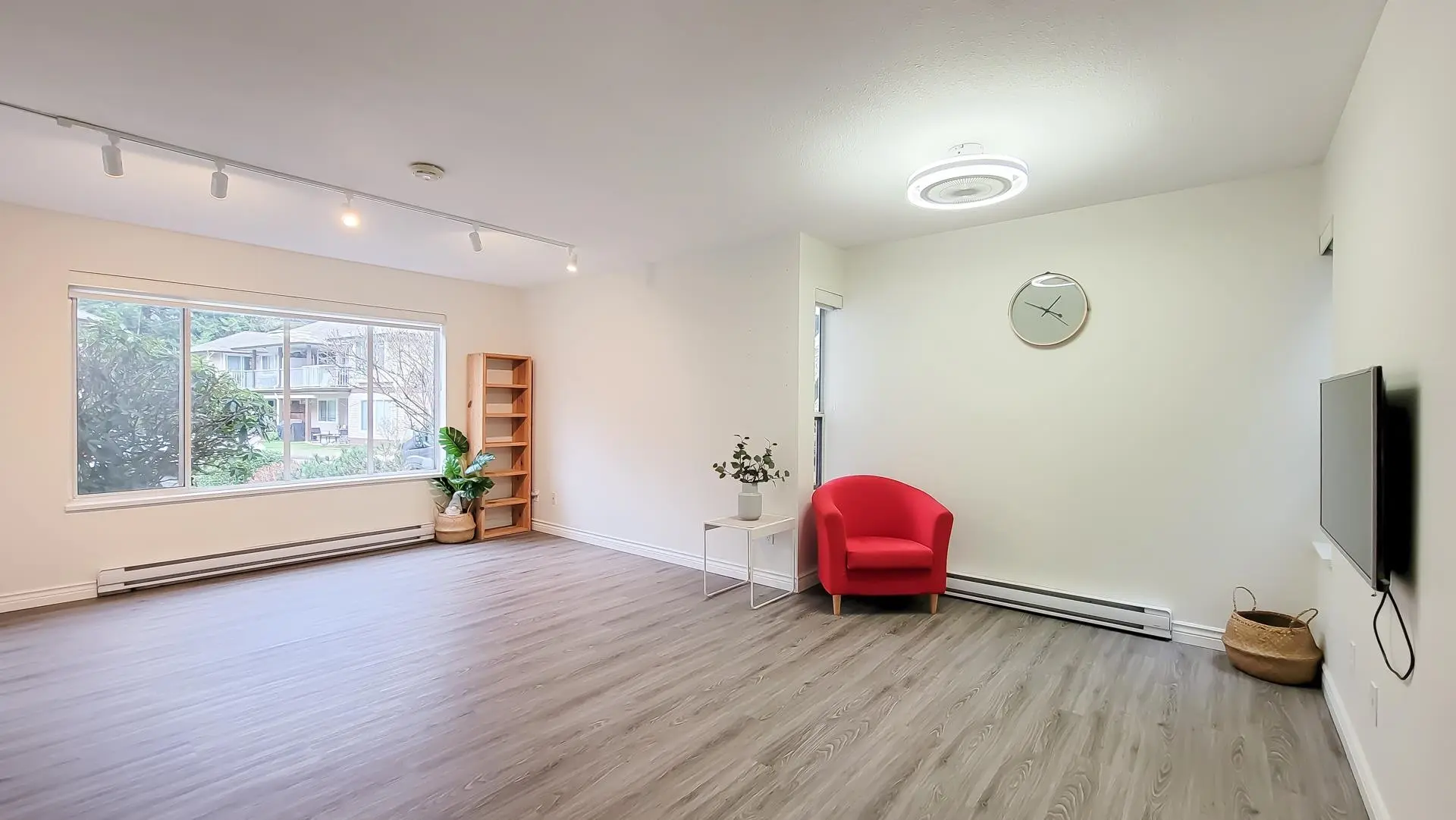 Property at #1103 1750 MCKENZIE ROAD, Abbotsford, BC