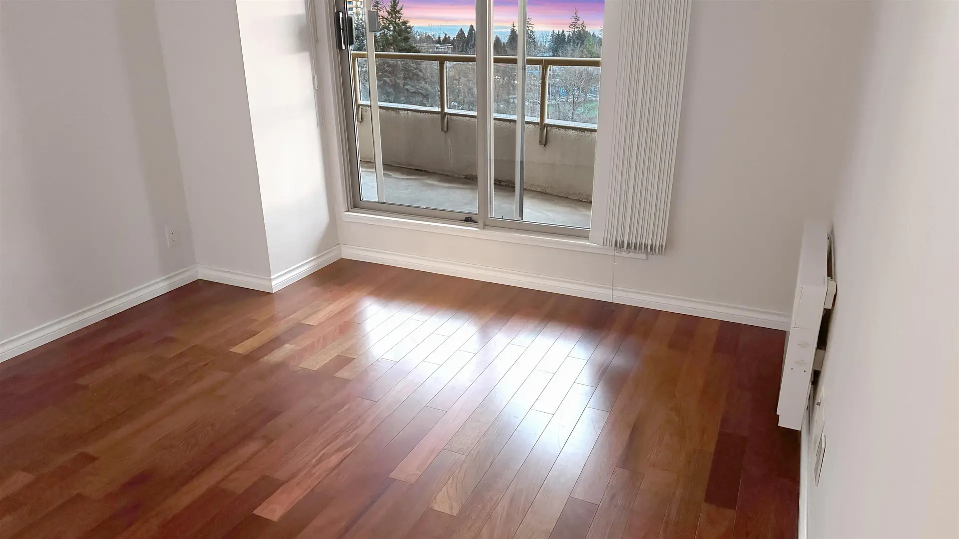 #903 4830 Bennett Street - Image 4