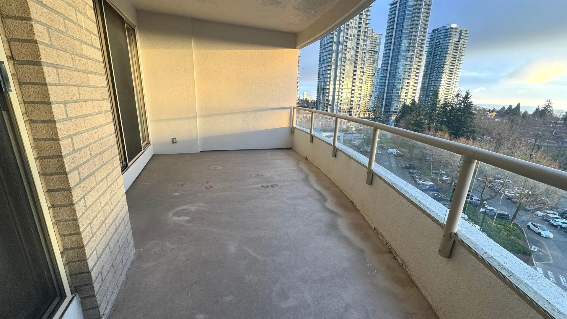 #903 4830 Bennett Street - Image 2