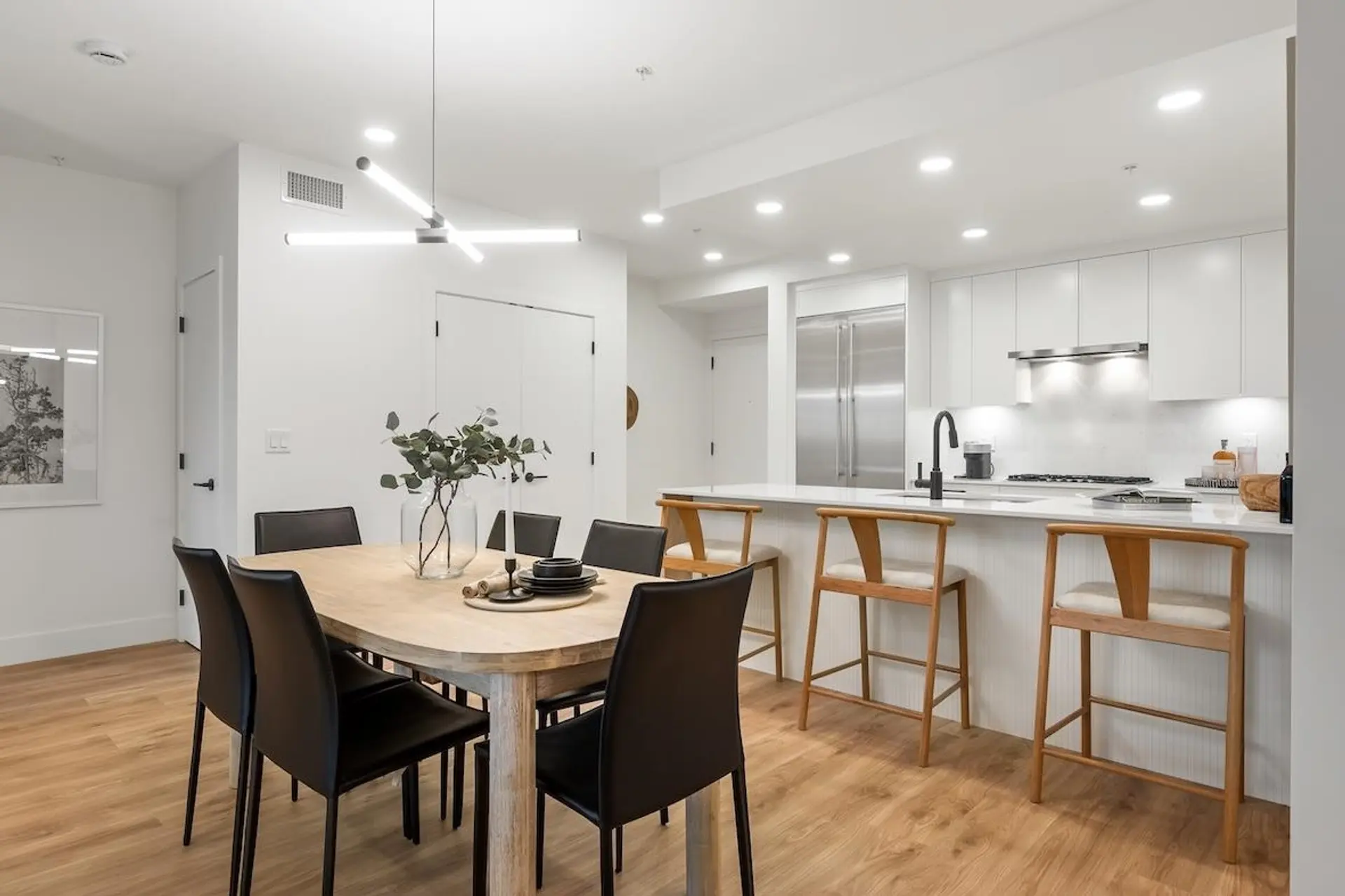 #203 33160 Plaxton Crescent - Image 3