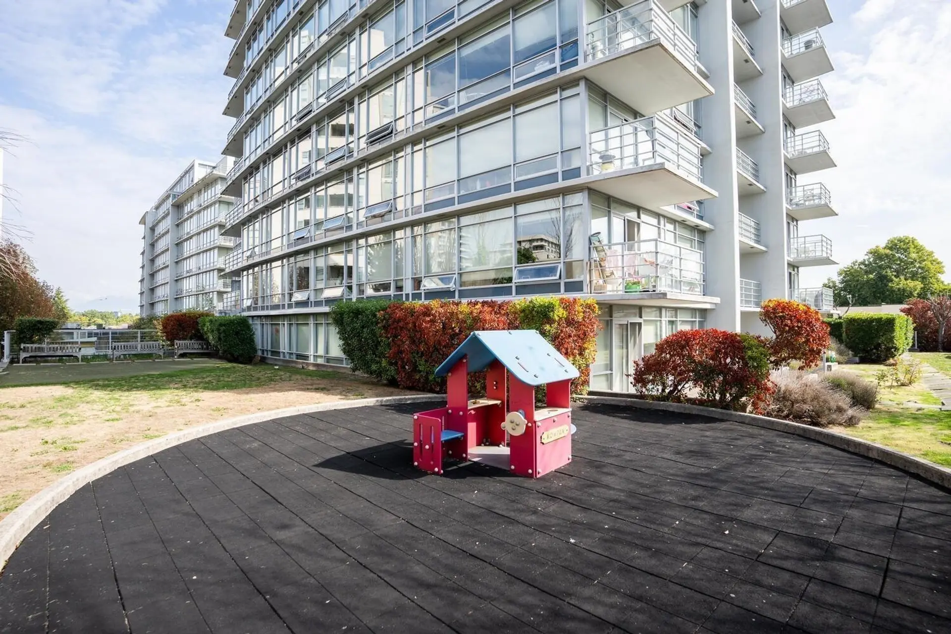 Property at #1605 8288 LANSDOWNE ROAD, Richmond, BC