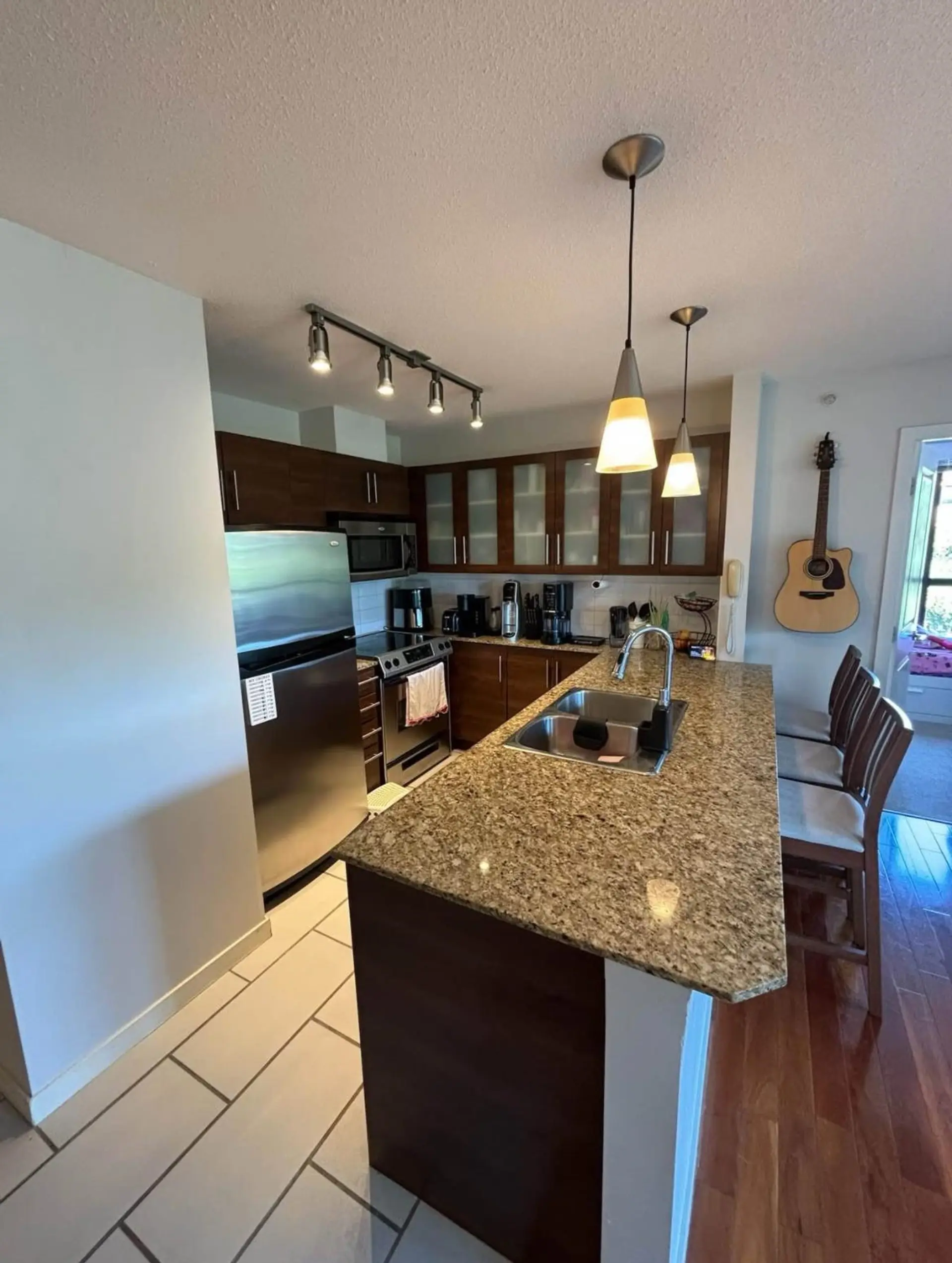 #307 814 Royal Avenue - Image 3