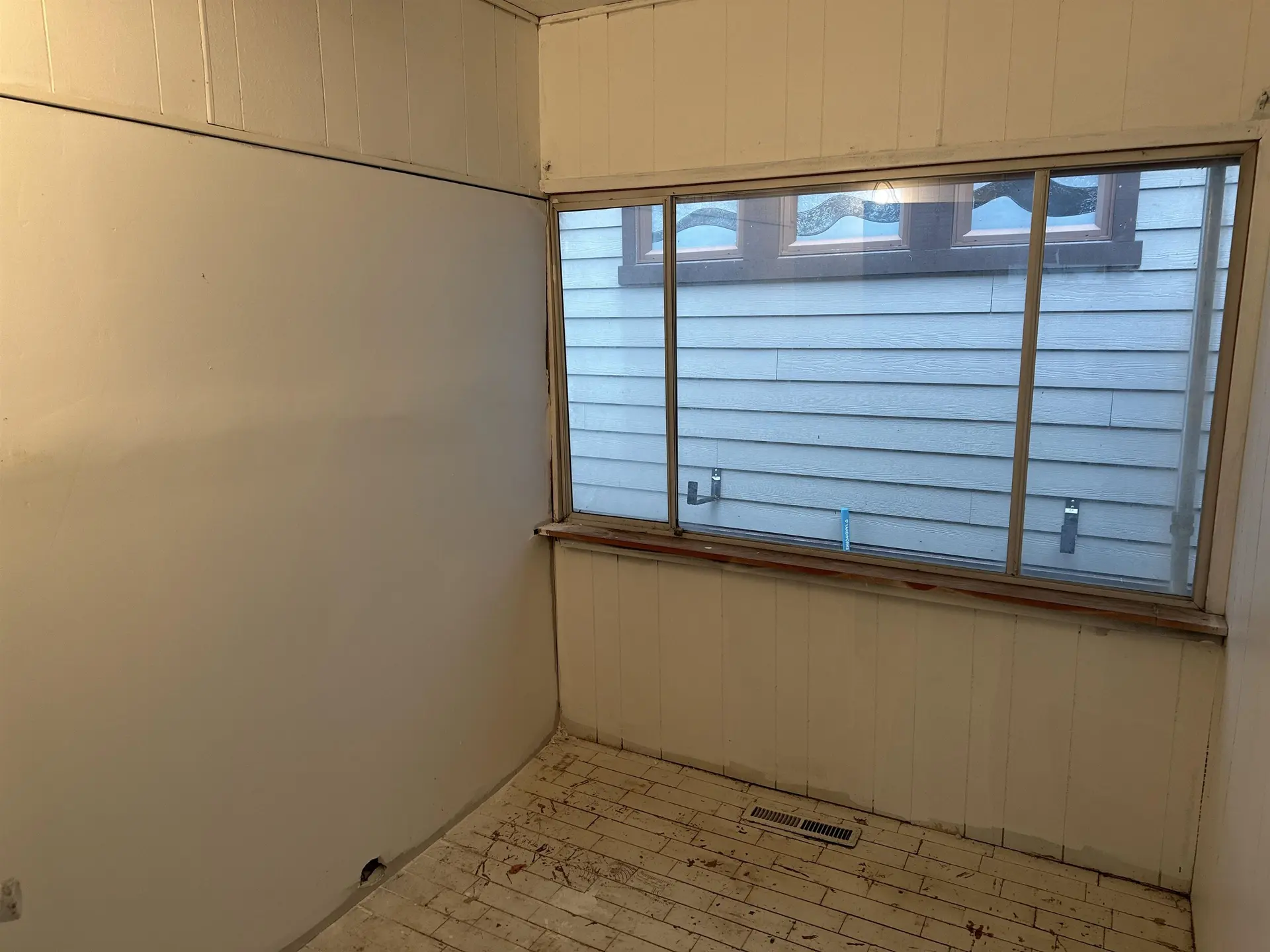 183 First Avenue - Image 11