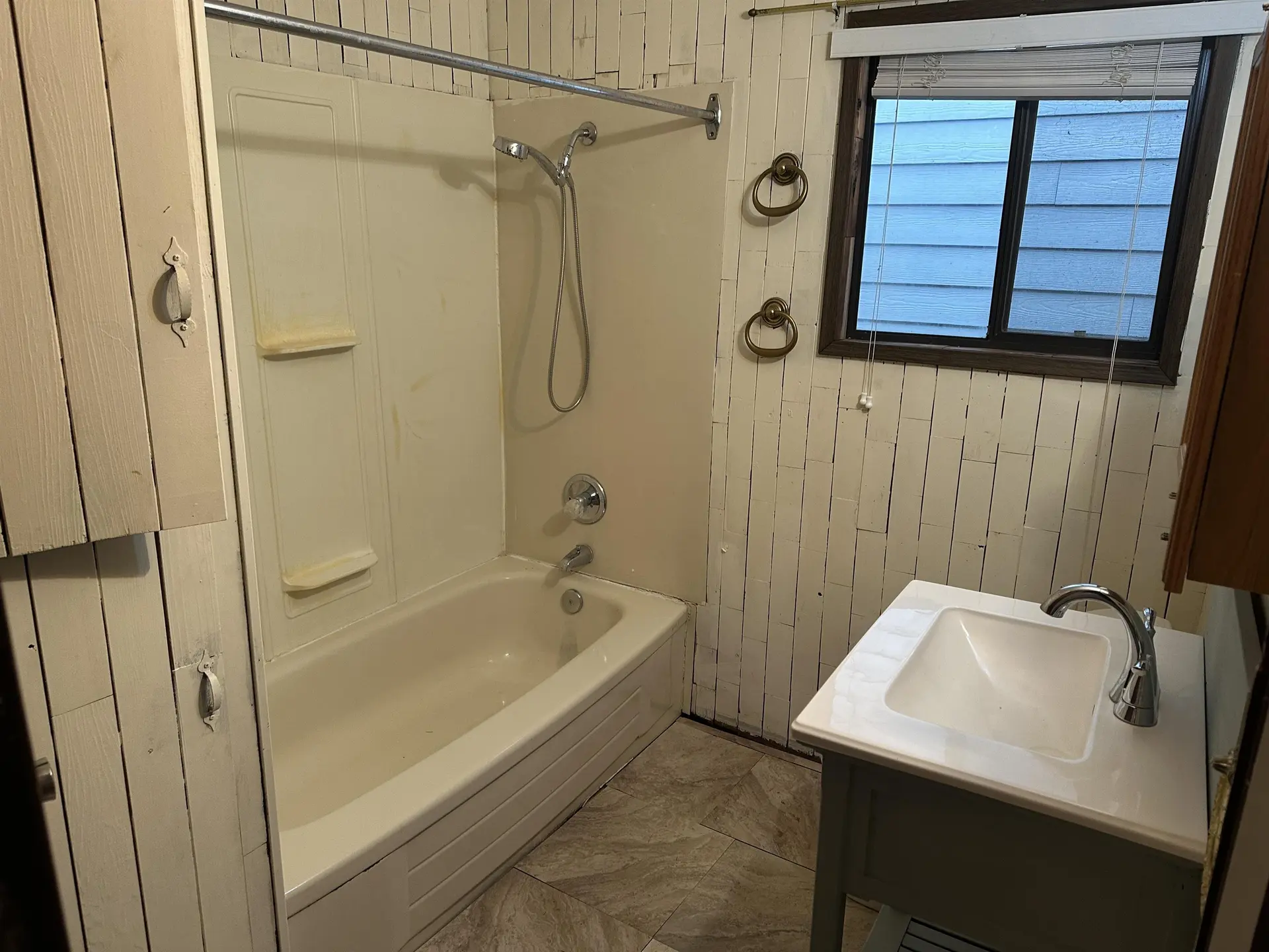 183 First Avenue - Image 8