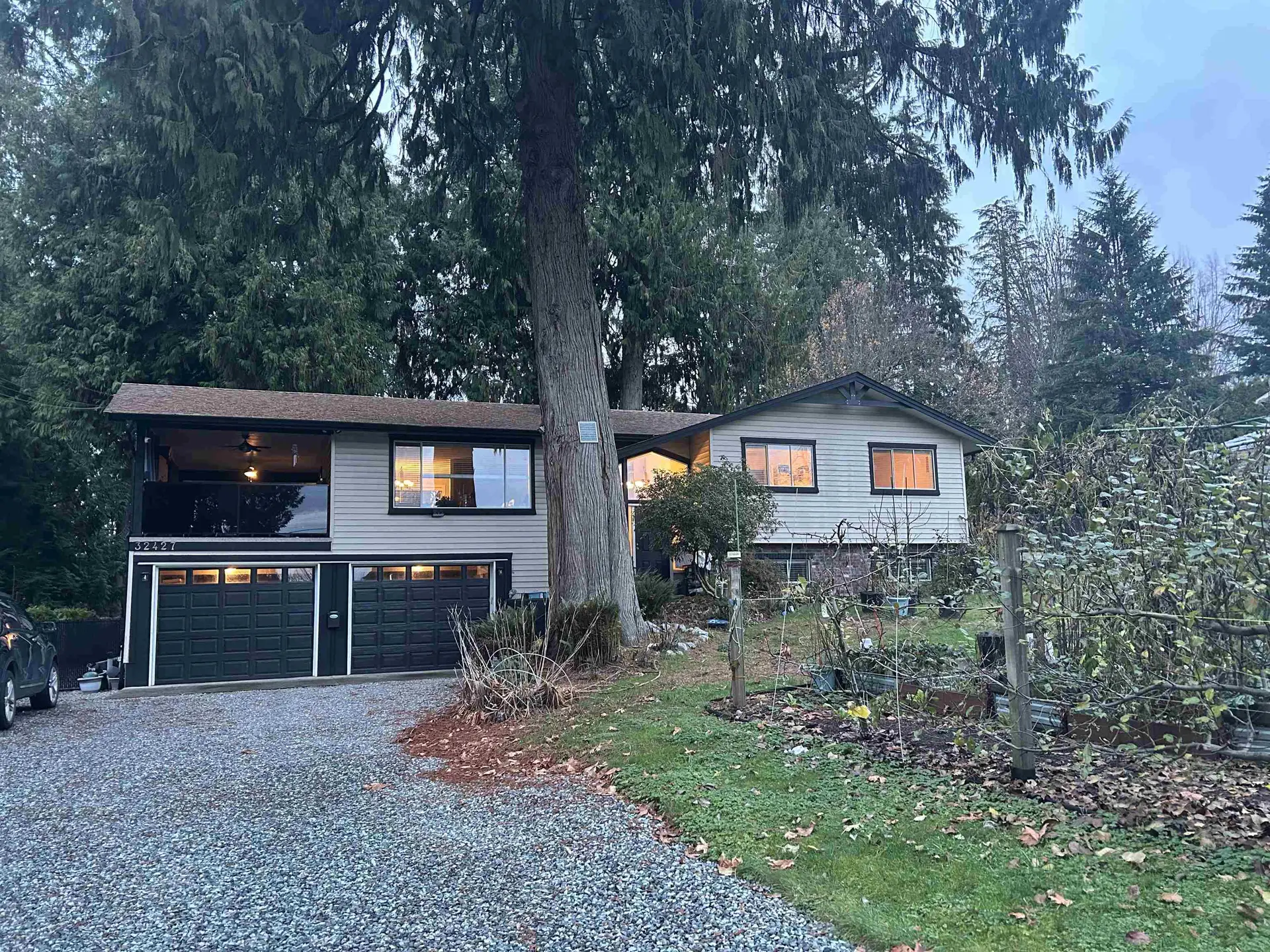 32427 Egglestone Avenue - Image 2