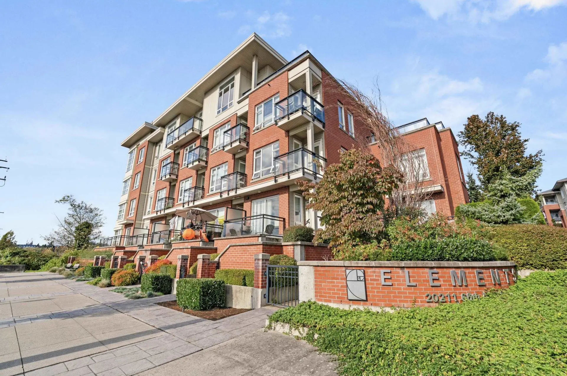 #F308 20211 66 Avenue - Image 2