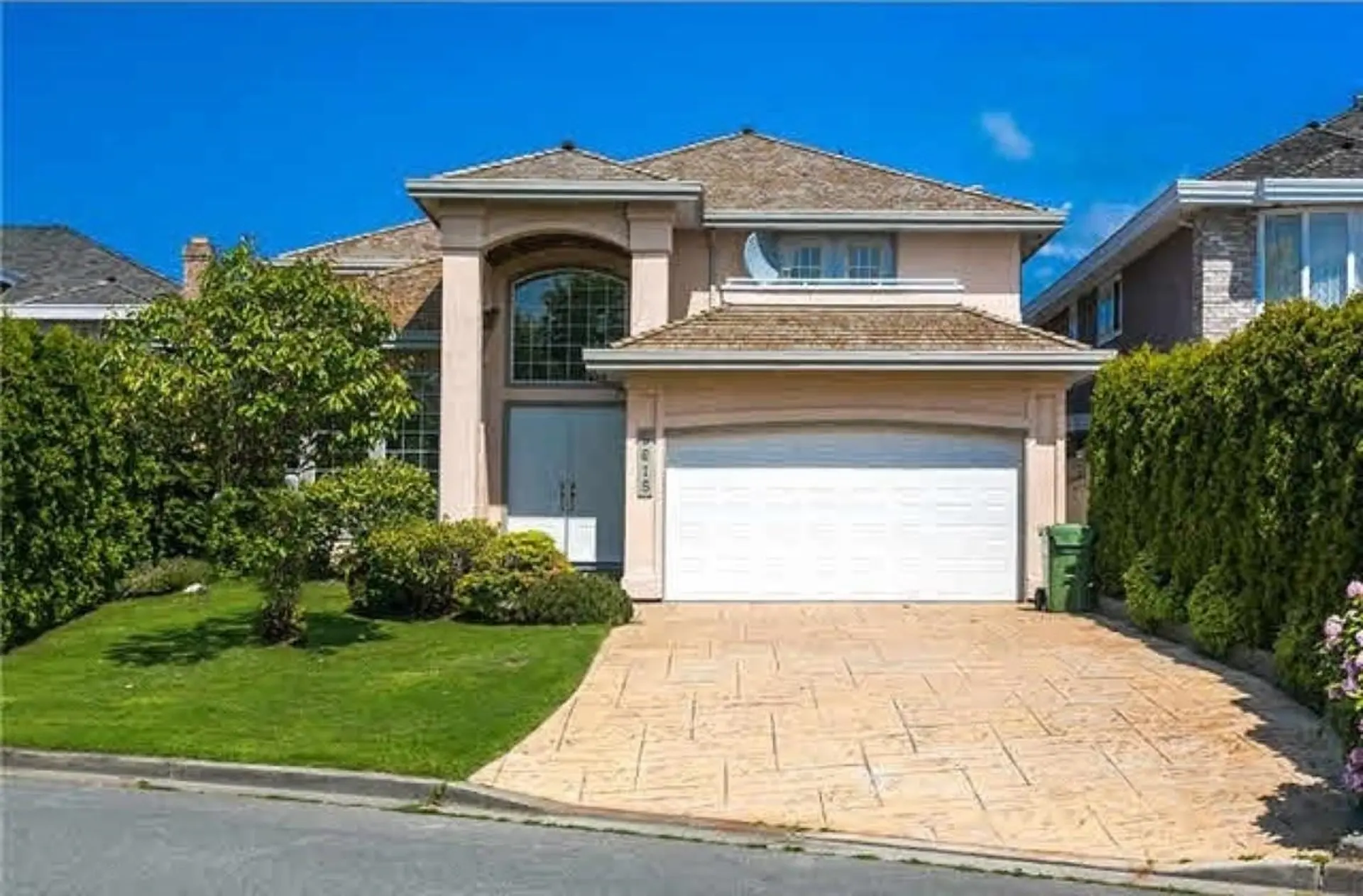 5615 Musgrave Crescent