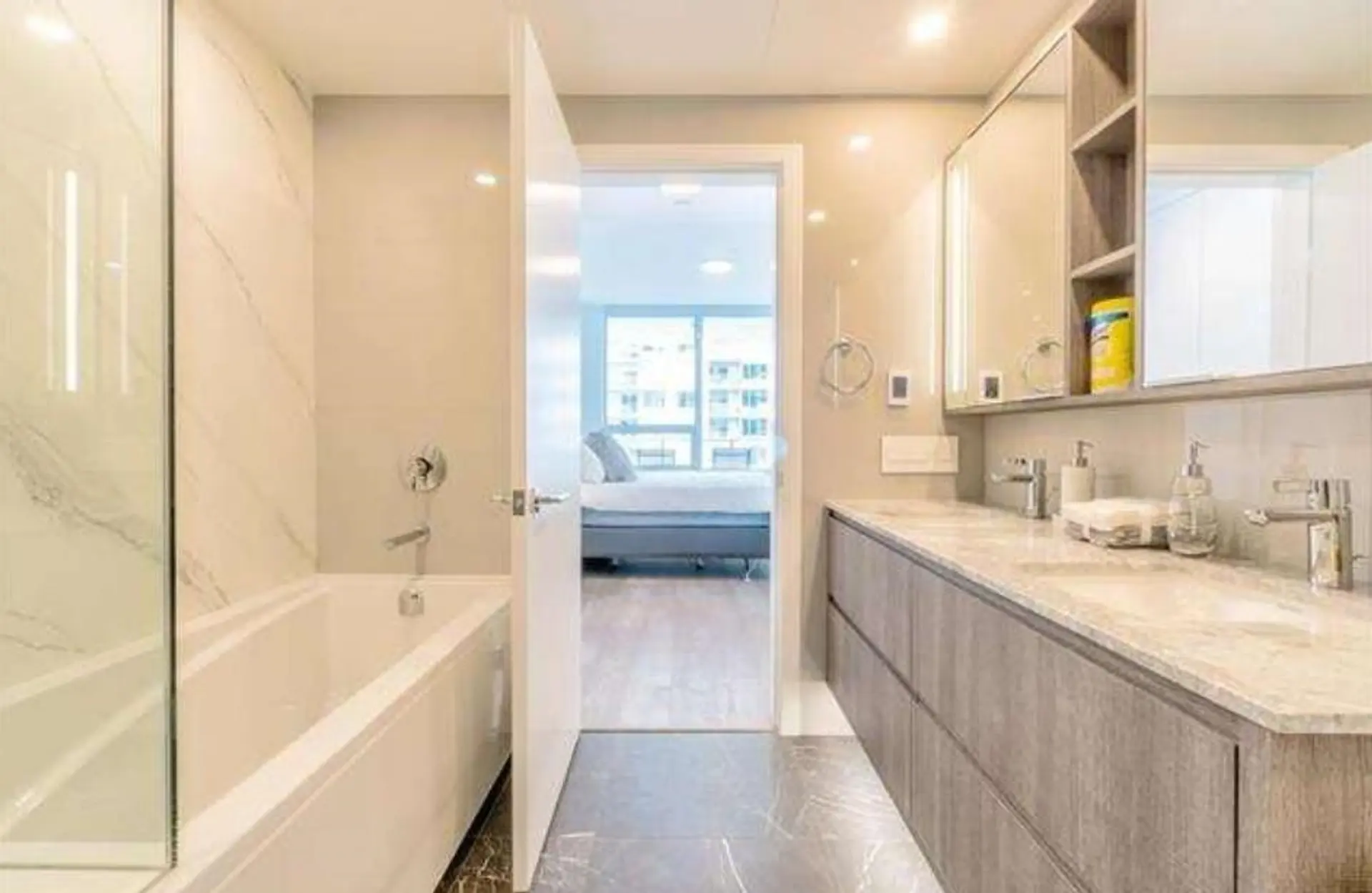 Property at #809 1441 JOHNSTON ROAD, White Rock, BC