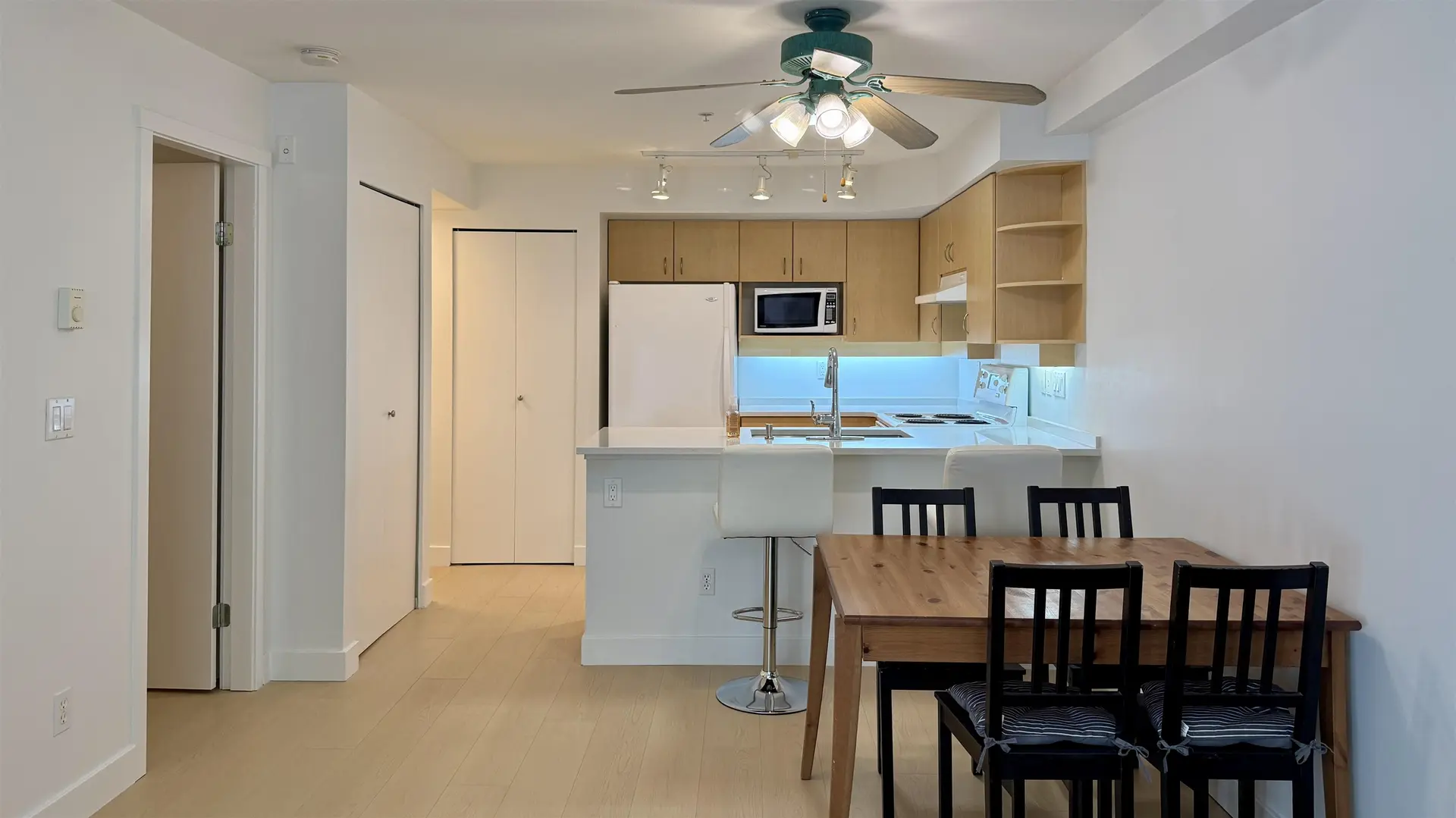#12 7077 Edmonds Street - Image 9