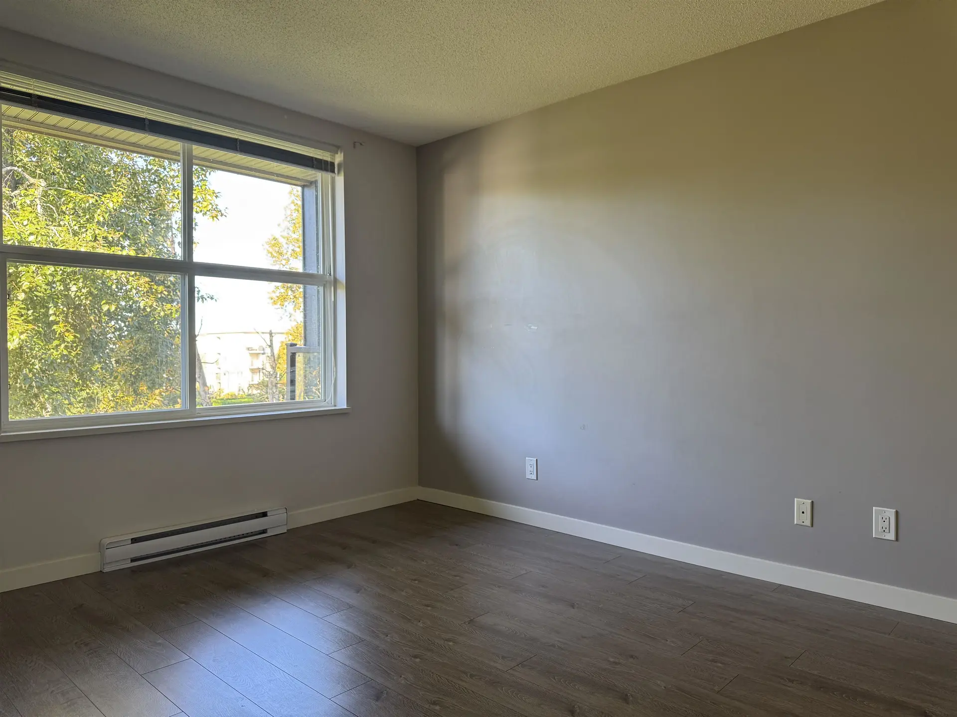 #419 10707 139 Street - Image 15