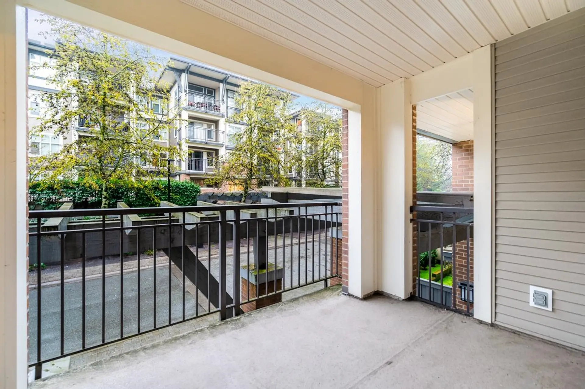 #210 4868 Brentwood Drive - Image 13