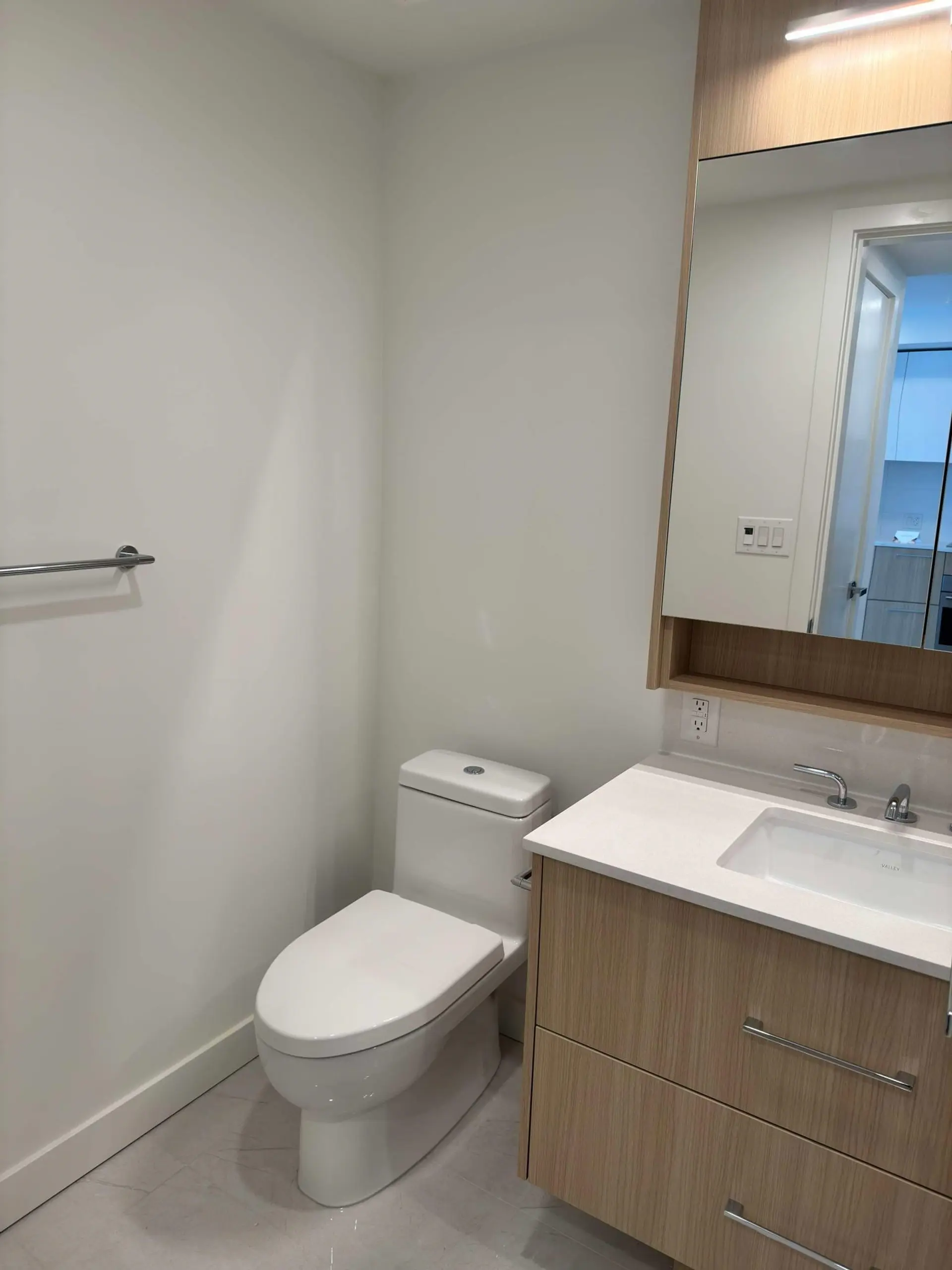 Property at #2008 9675 KING GEORGE BOULEVARD, Surrey, BC