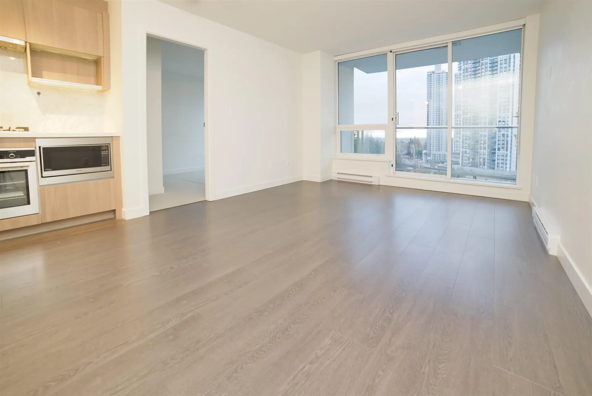 #1703 13696 100 Avenue - Image 2