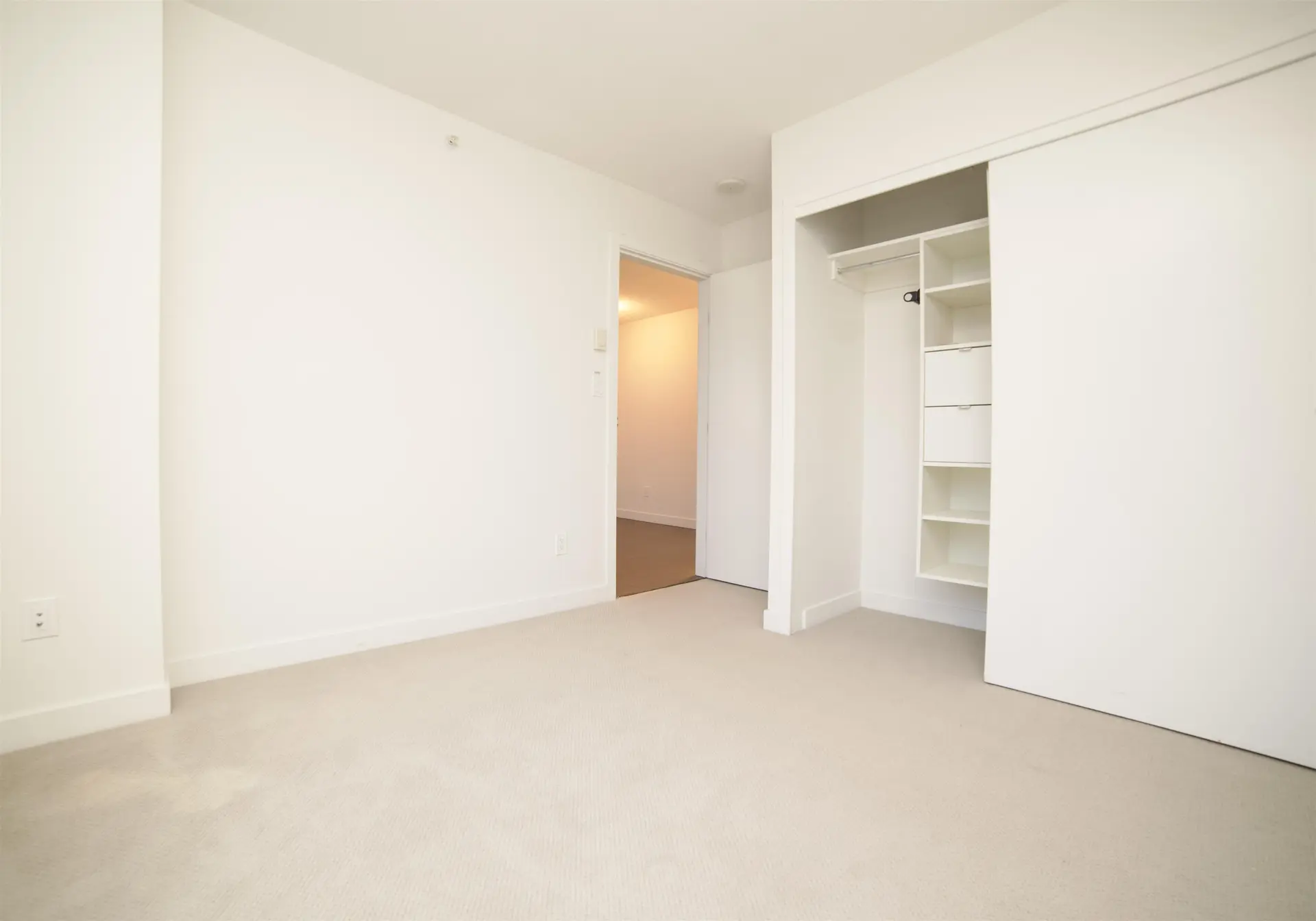 #1703 13696 100 Avenue - Image 4