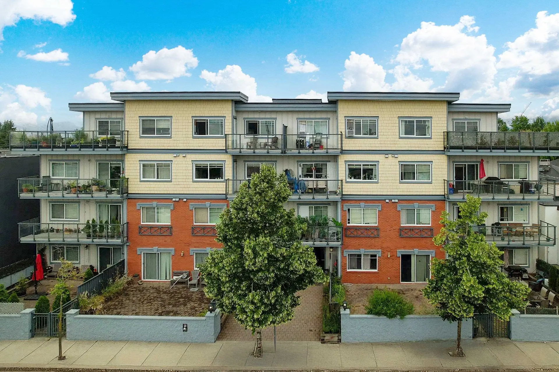 Property at #401 22363 SELKIRK AVENUE, Maple Ridge, BC