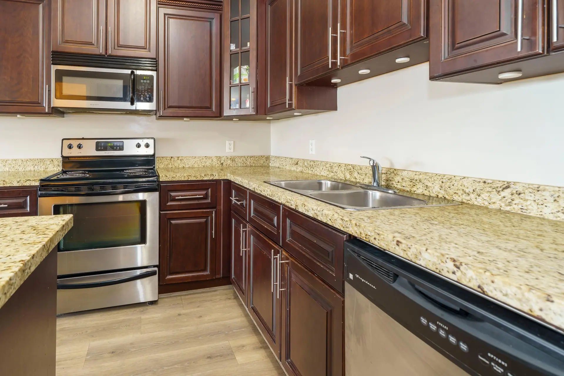 Property at #401 22363 SELKIRK AVENUE, Maple Ridge, BC