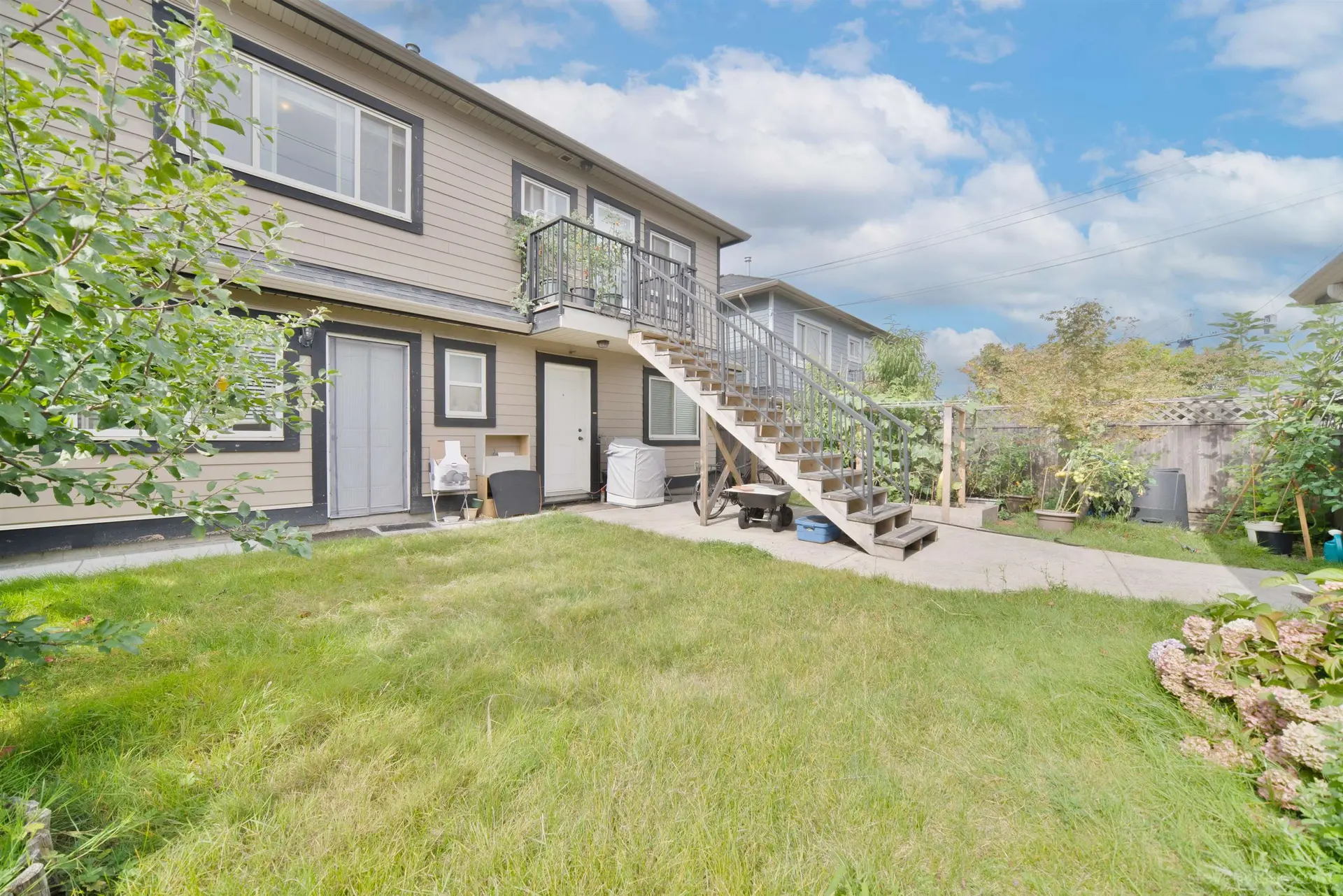 3832 Slocan Street - Image 16