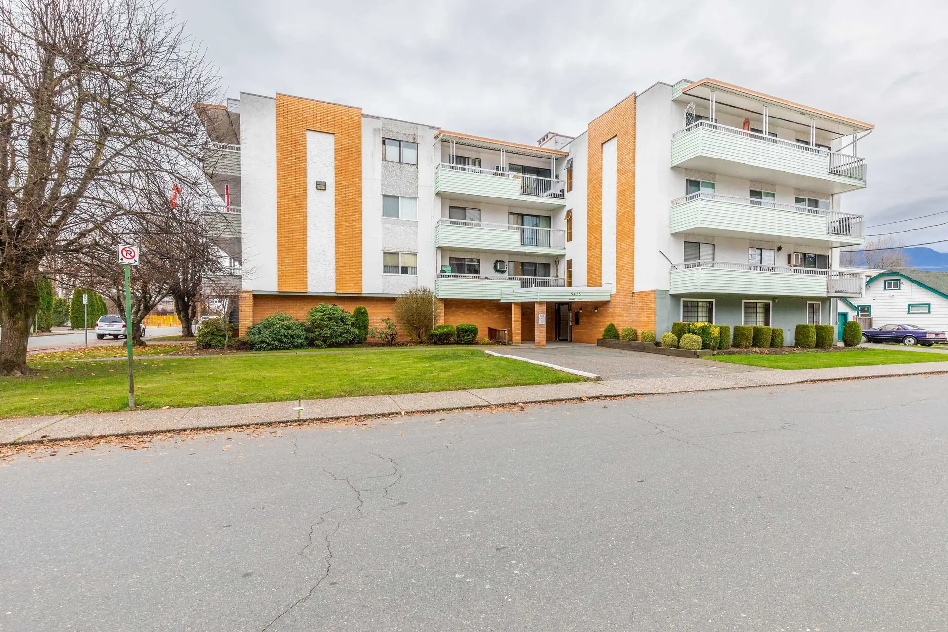 #306 9425 Nowell Street - Image 1
