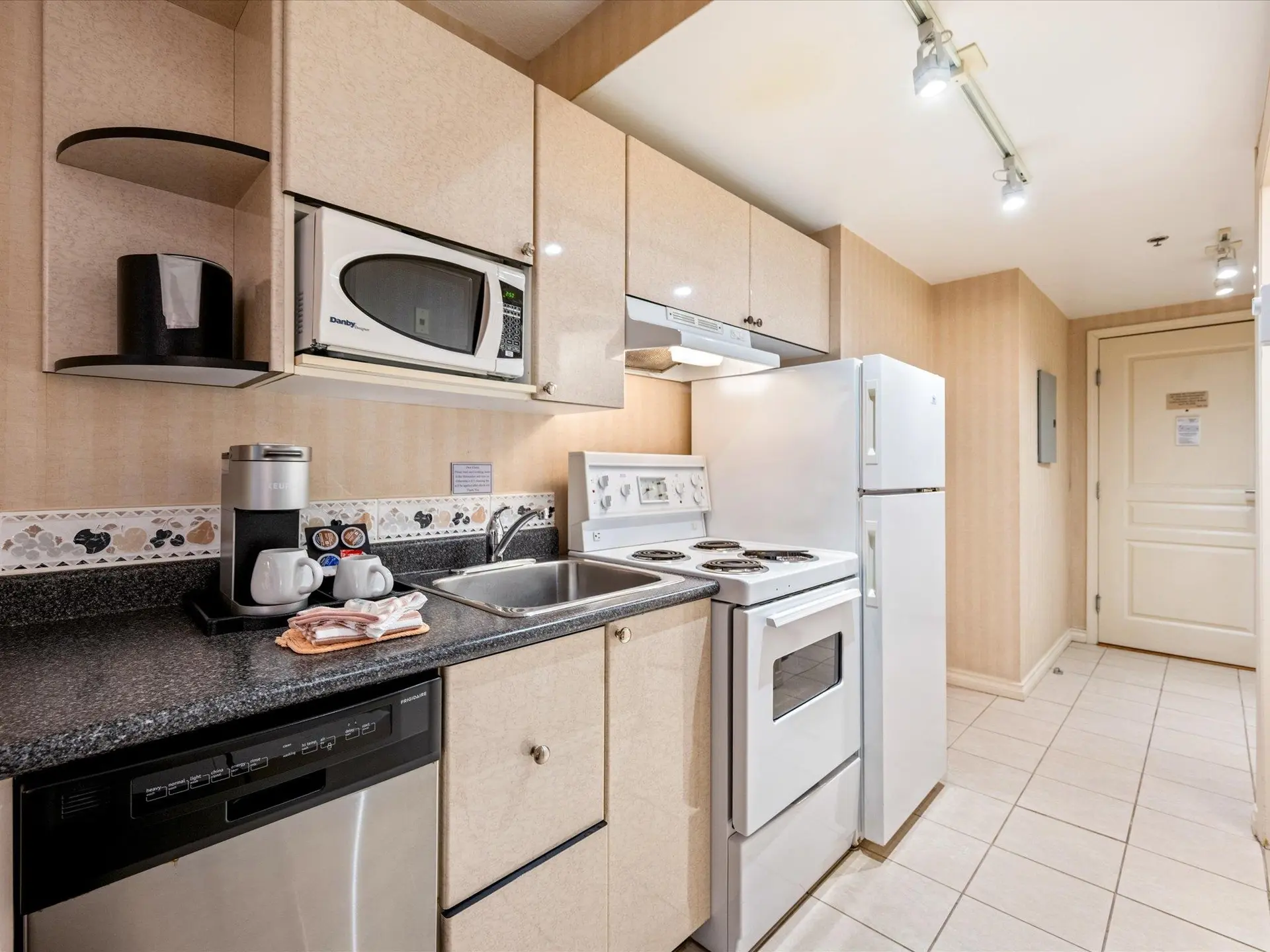 #215 4319 Main Street - Image 12
