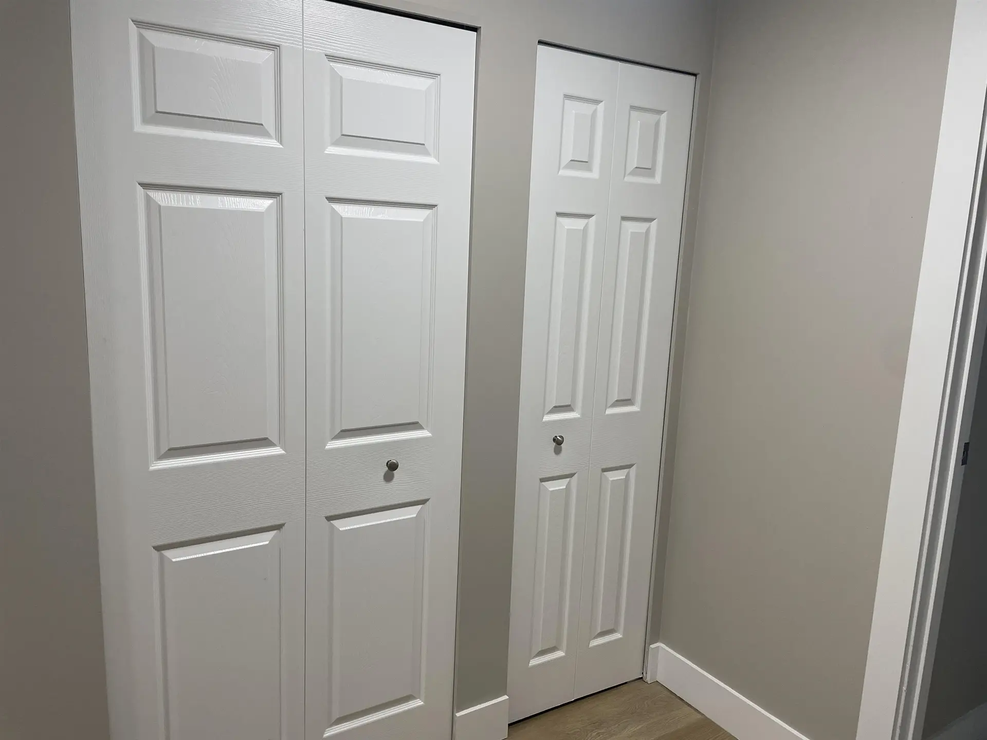 #215 2551 Willow Lane - Image 4