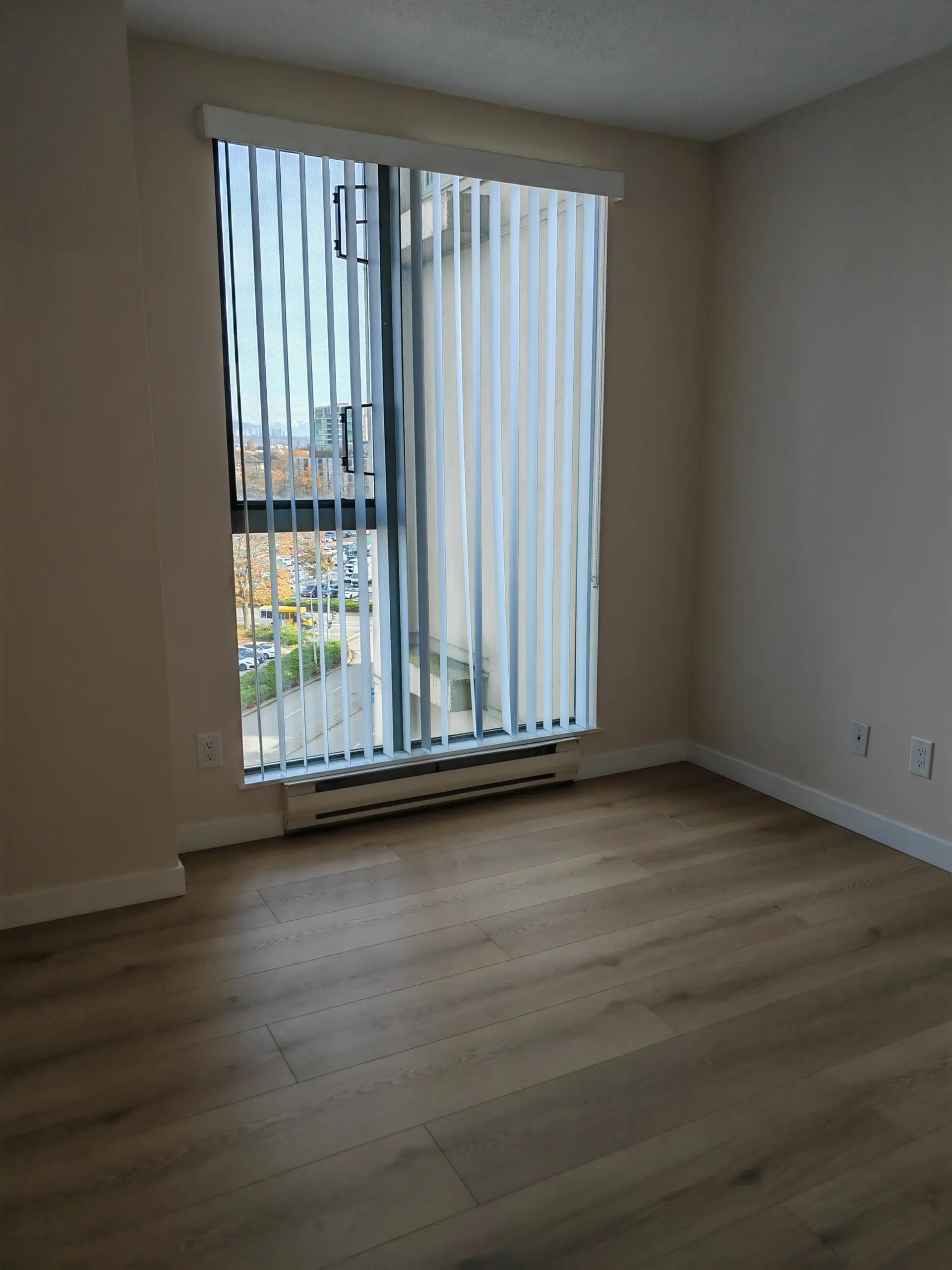#807 8246 Lansdowne Road - Image 3