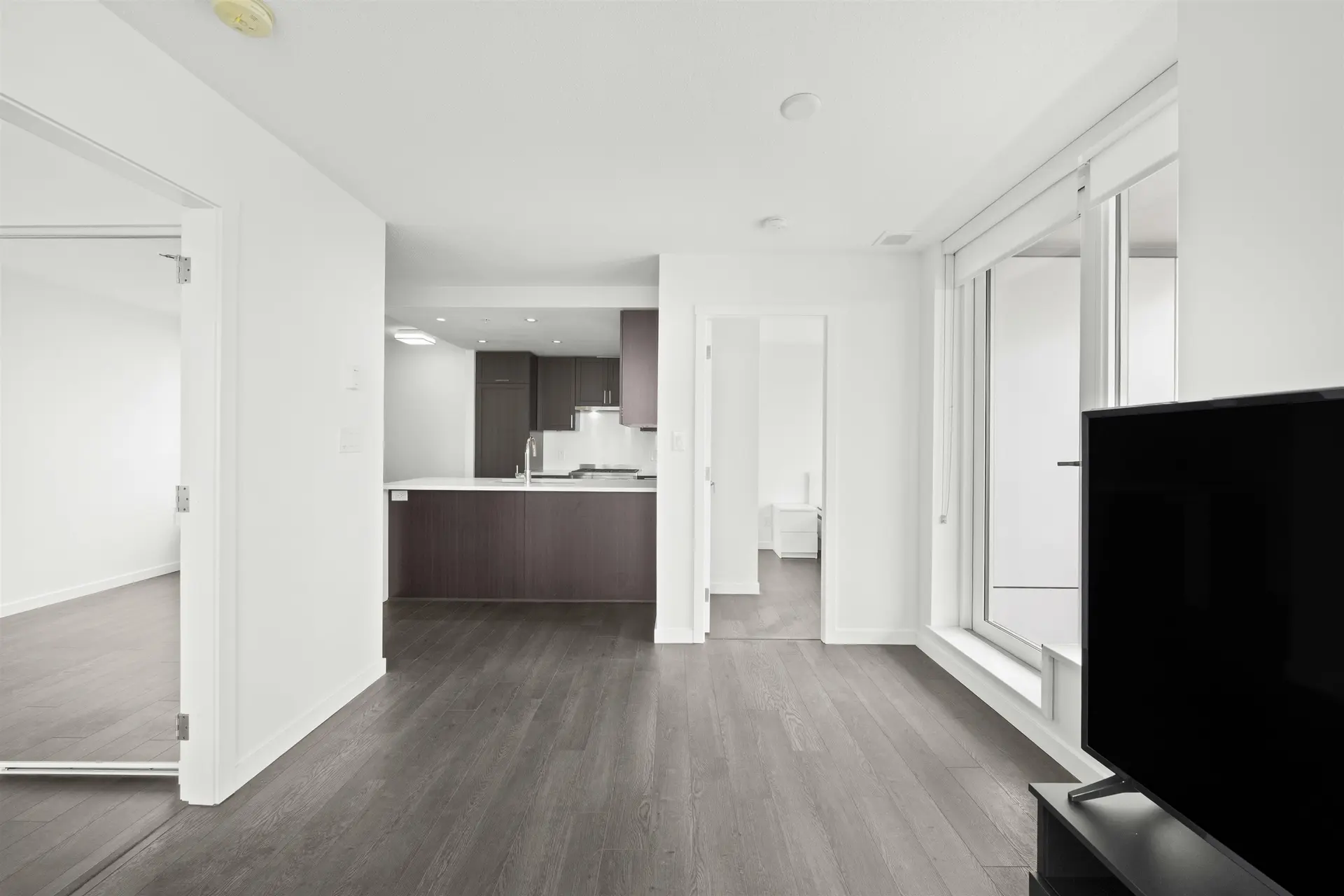 #2709 5515 Boundary Road - Image 6