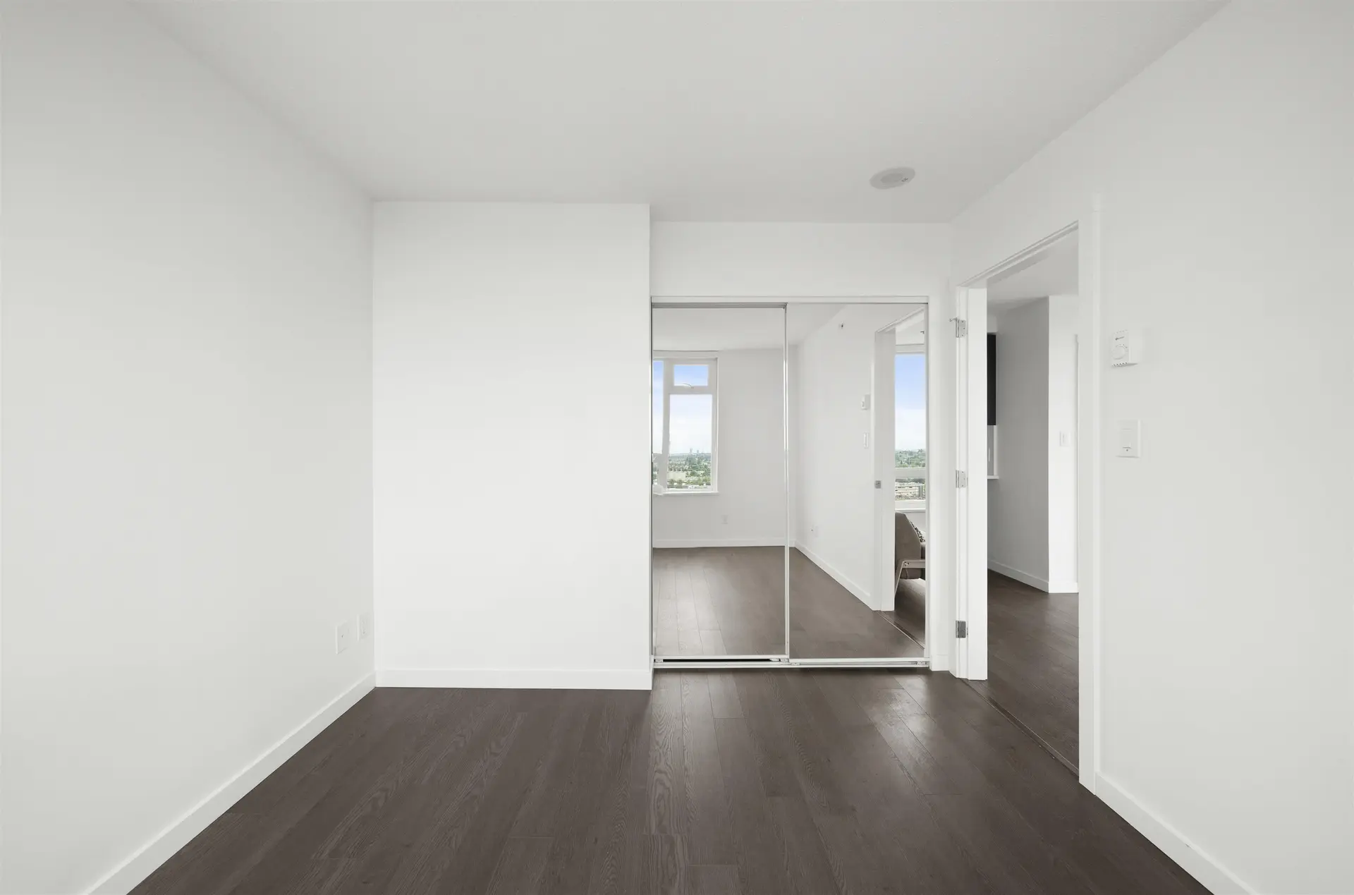 #2709 5515 Boundary Road - Image 9