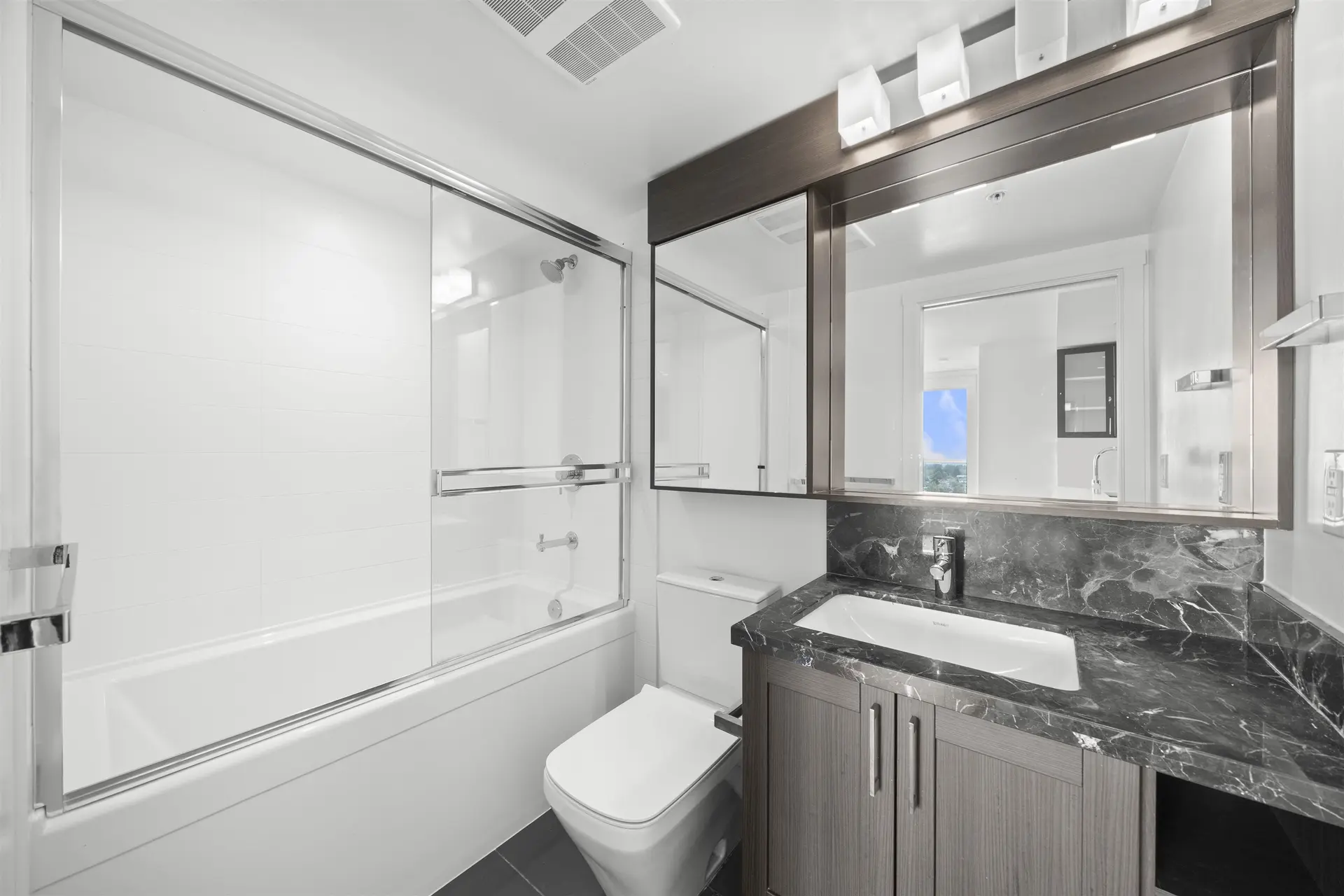 #2709 5515 Boundary Road - Image 11