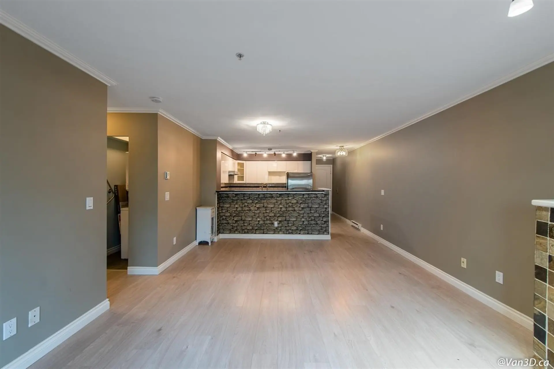#105 20268 54 Avenue - Image 5