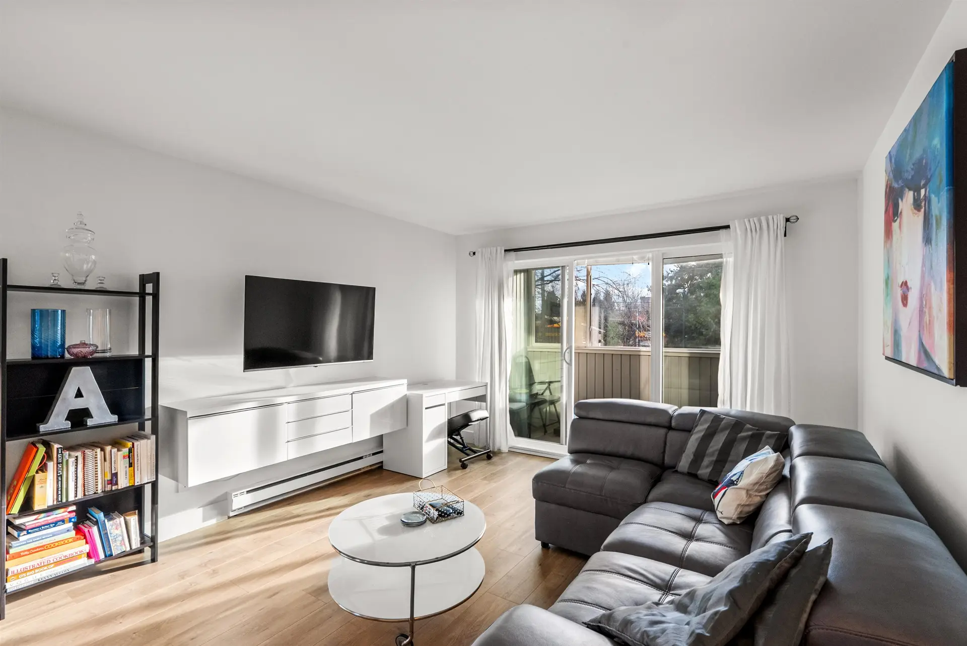 #204 5553 16 Avenue - Image 5
