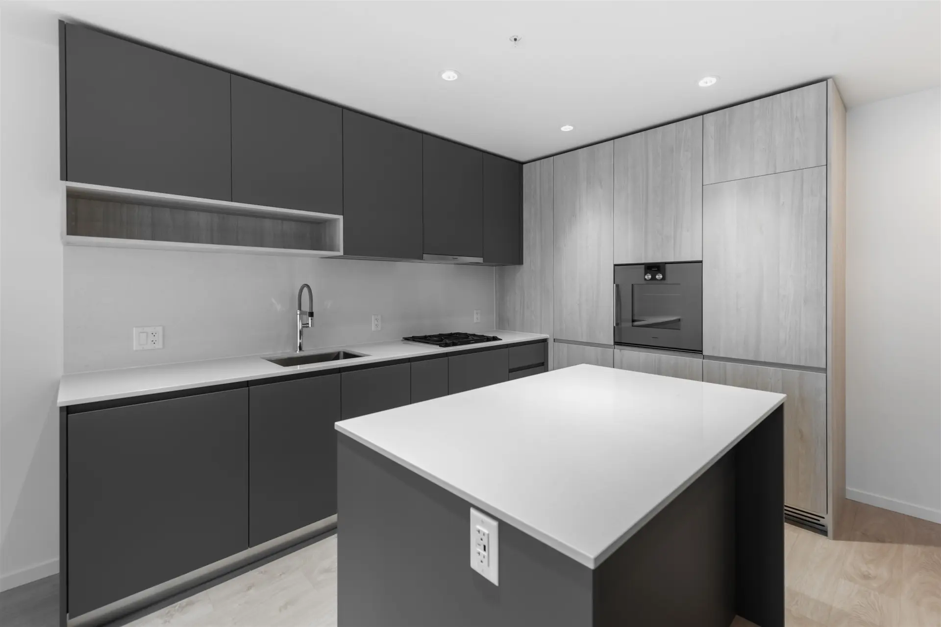 #566 6600 Minoru Boulevard - Image 2
