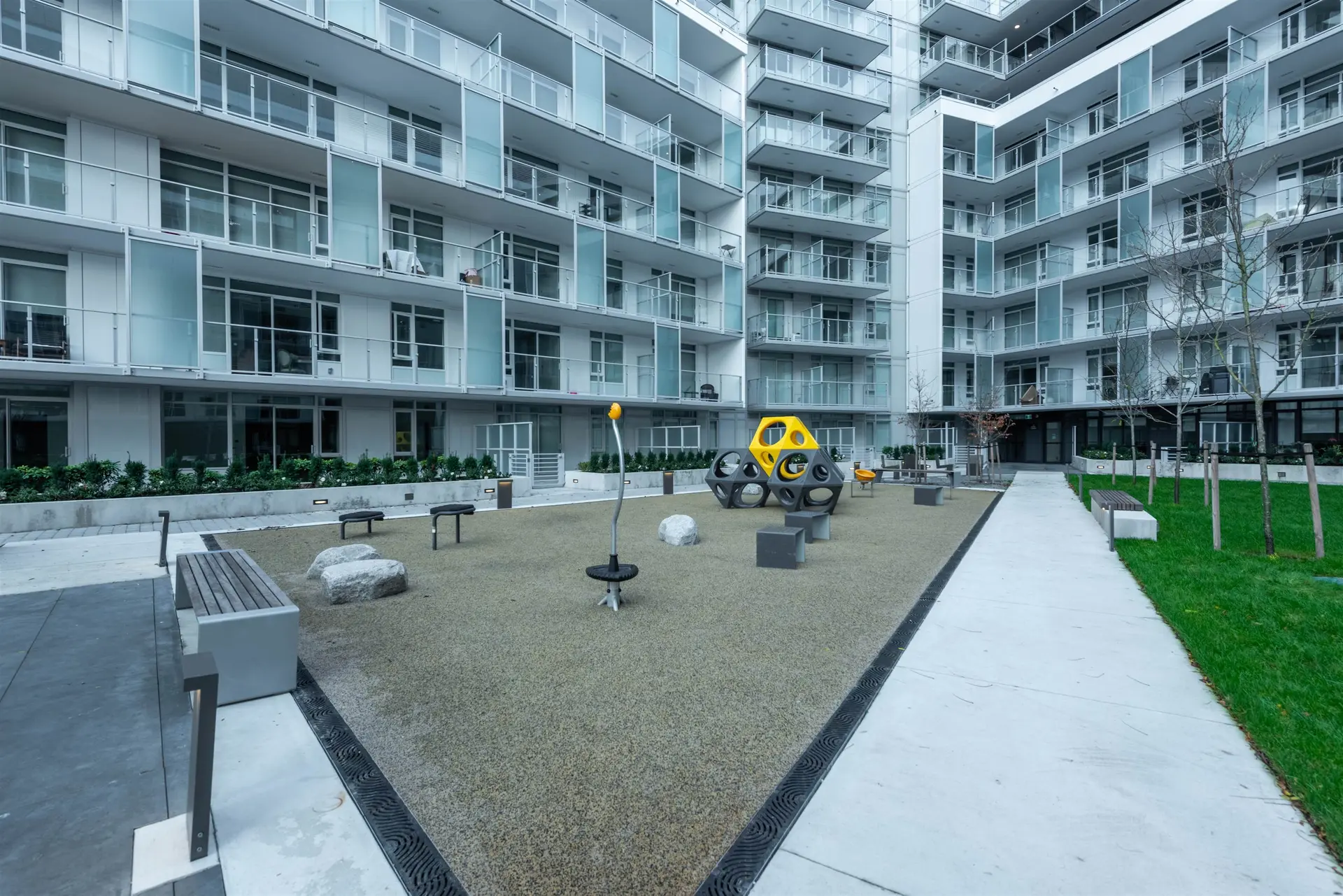 #566 6600 Minoru Boulevard - Image 14