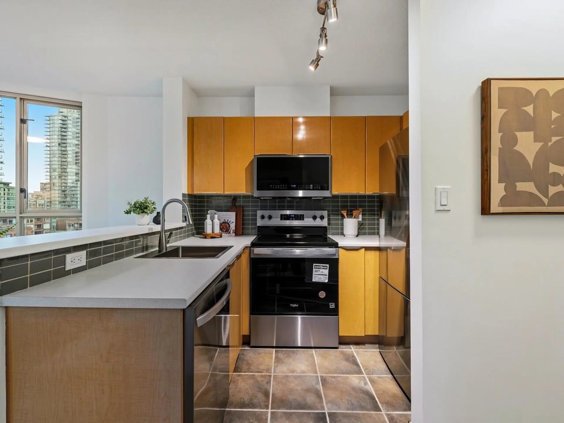 #1407 1003 Pacific Street - Image 3