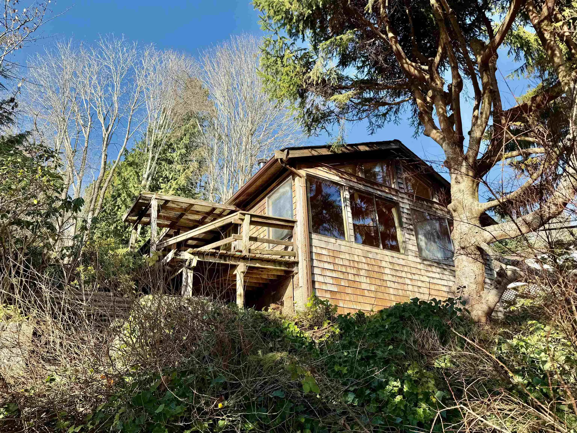 619 Marine Drive - Image 11