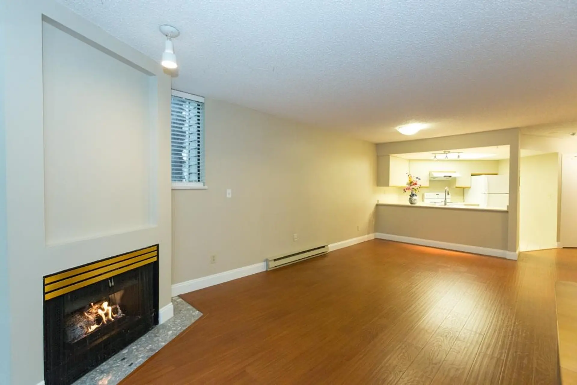 #109 2925 Glen Drive - Image 9