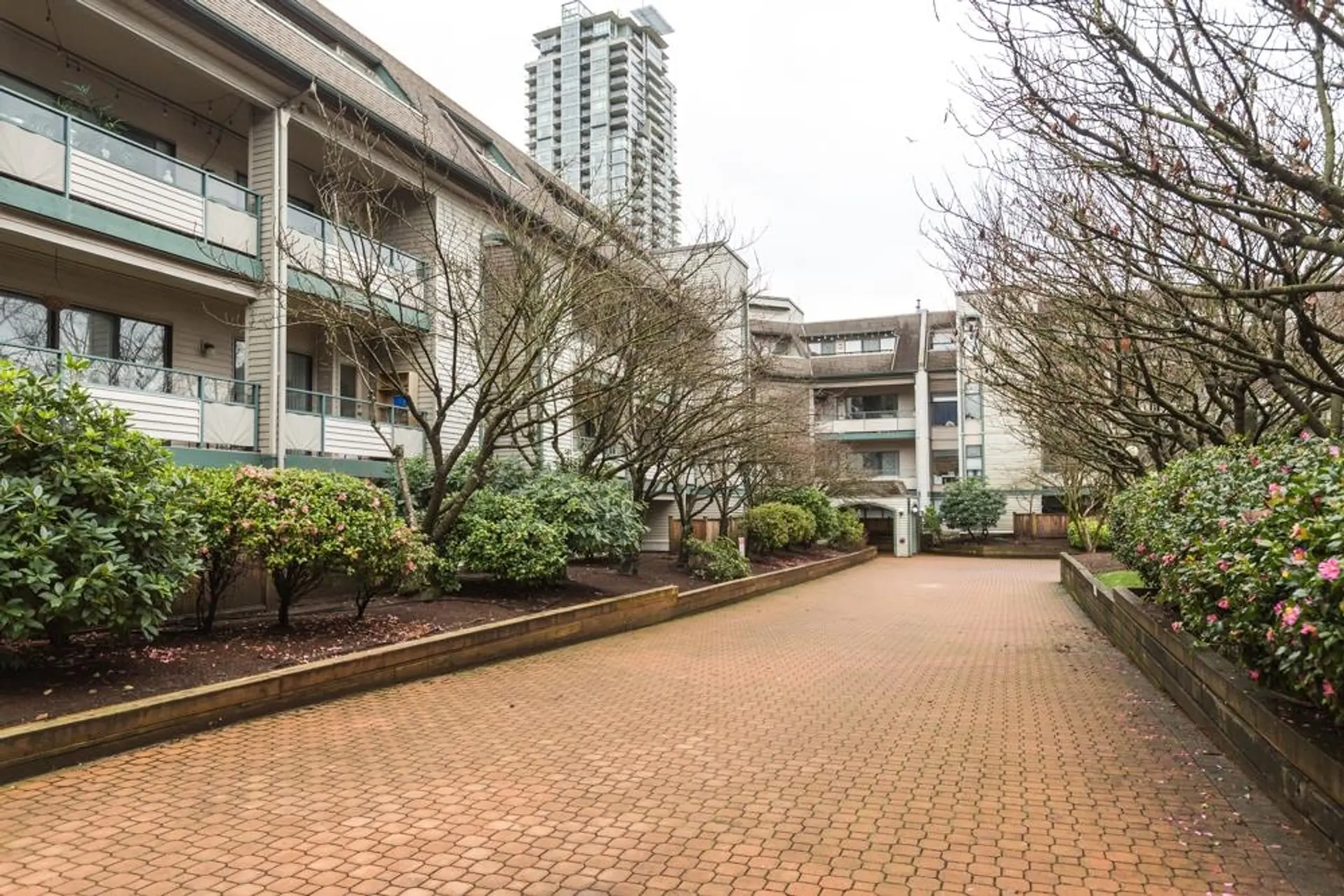 #109 2925 Glen Drive - Image 18