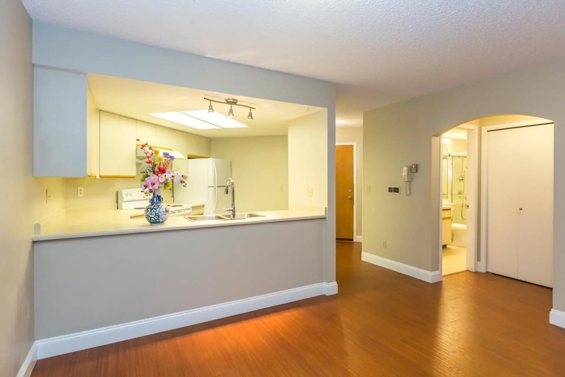 #109 2925 Glen Drive - Image 8