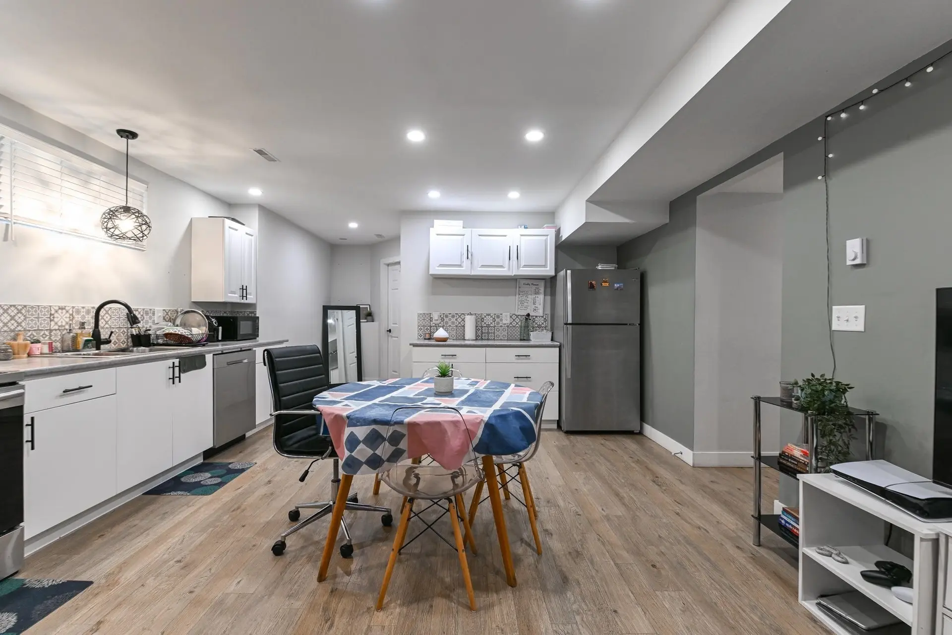 Property at 36381 COUNTRY PLACE, Abbotsford, BC