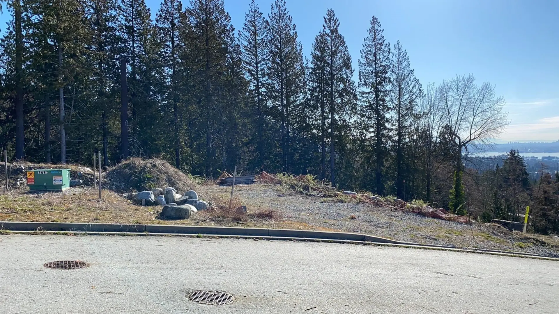 Property at 2124 UNION COURT, West Vancouver, BC