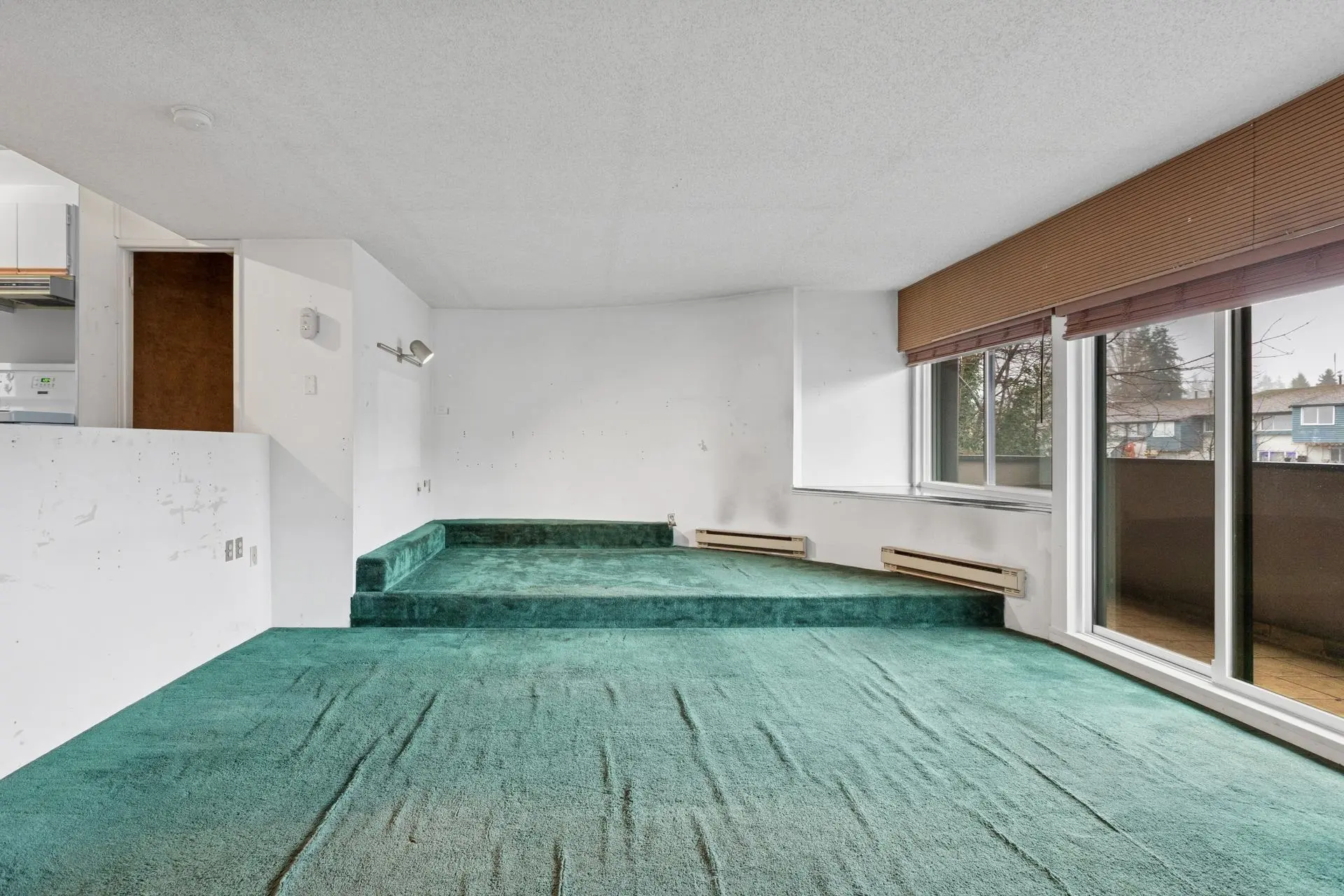 #205 341 Mahon Avenue - Image 12