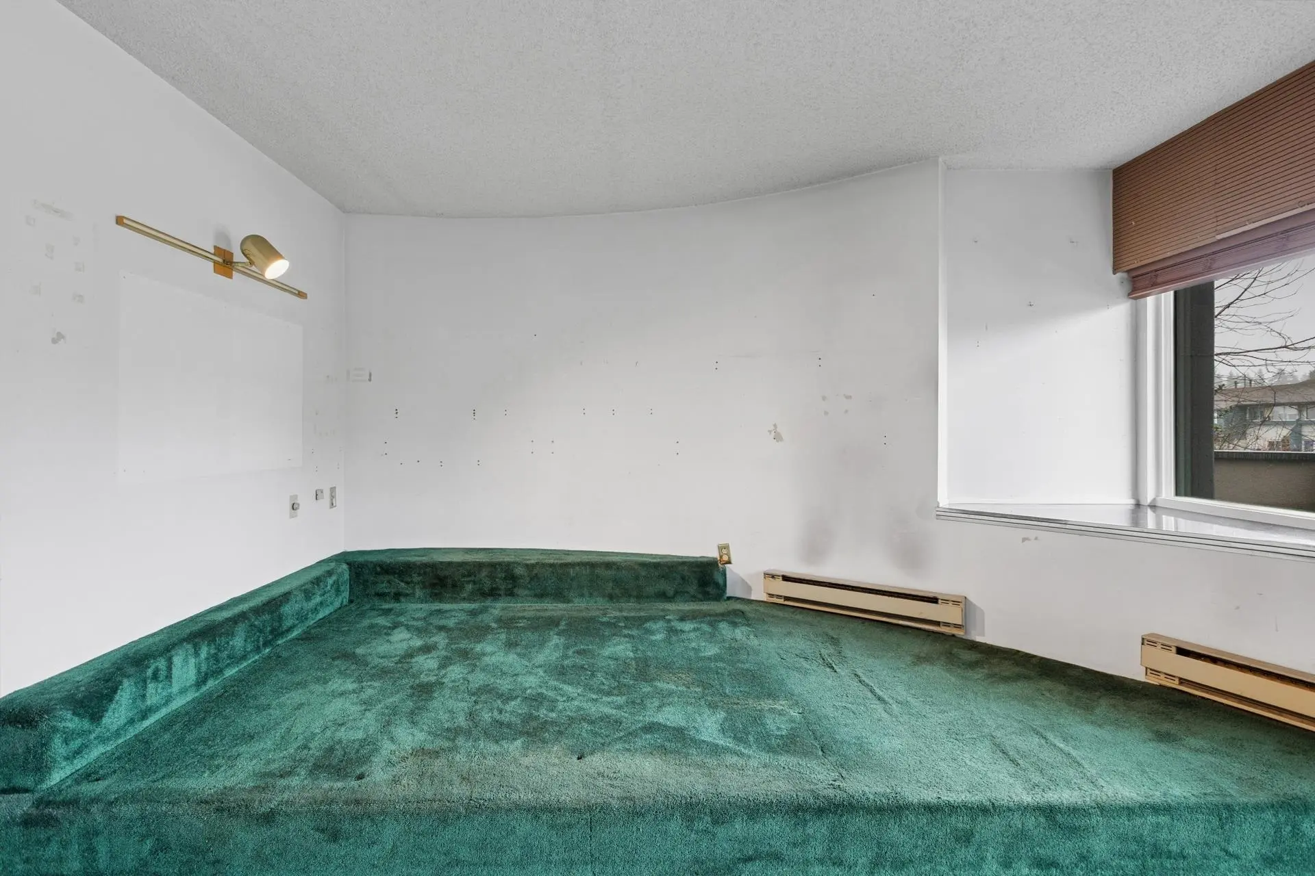 #205 341 Mahon Avenue - Image 5