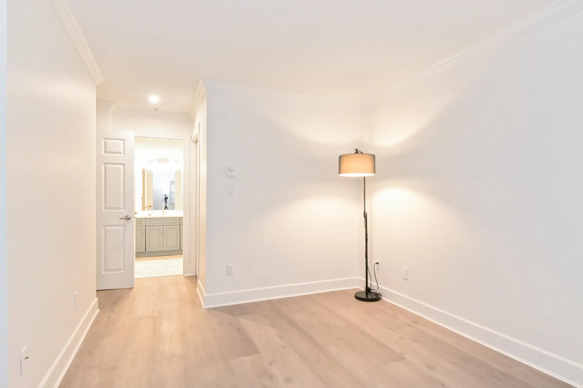 #226 22150 48 Avenue - Image 11