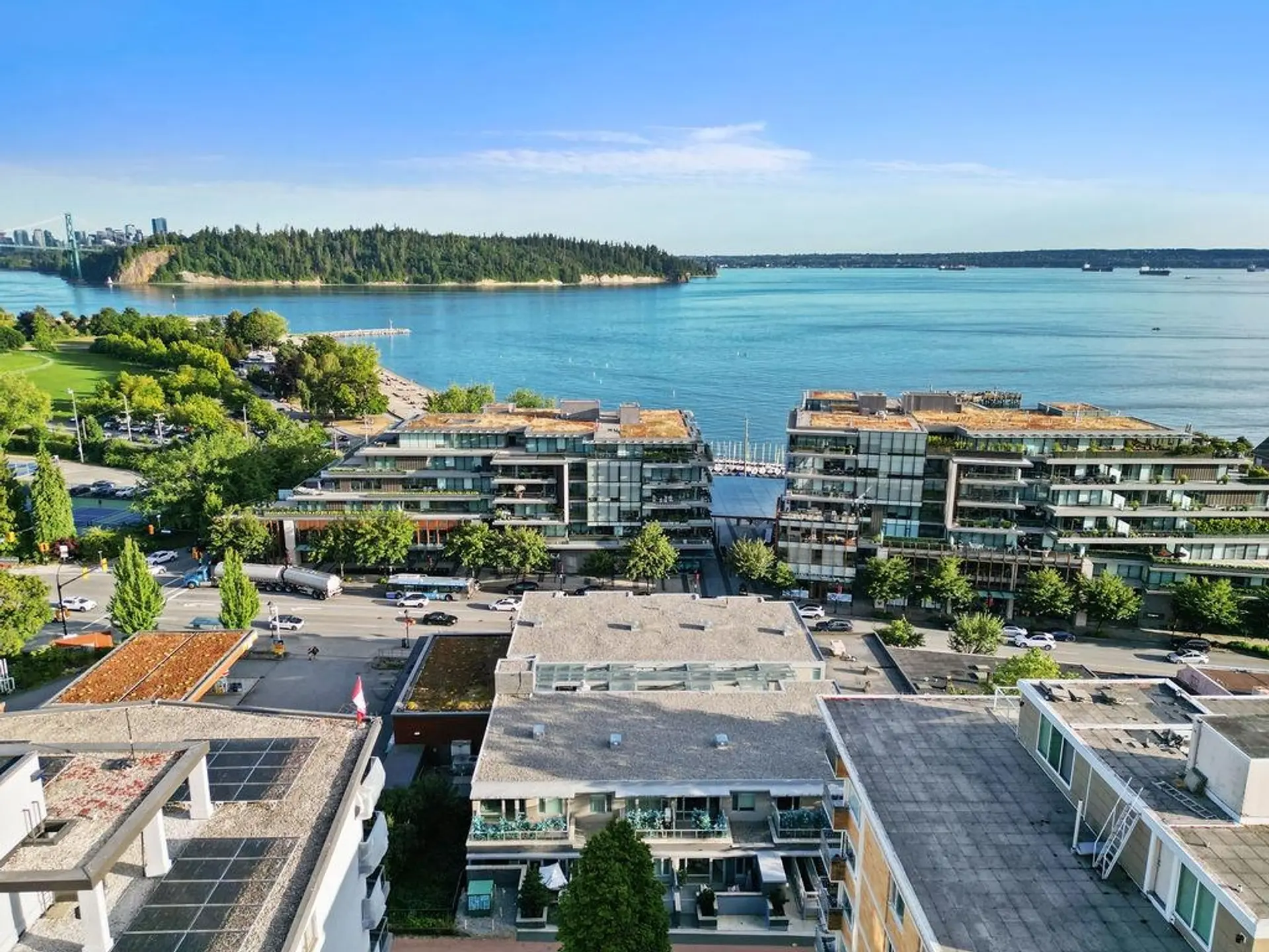 #203 1331 Marine Drive - Image 10