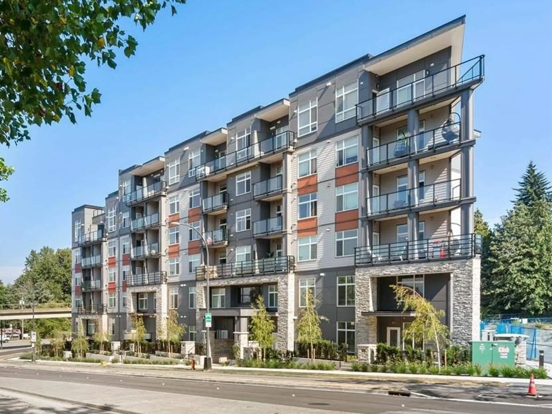 #203 11077 Ravine Road - Image 2