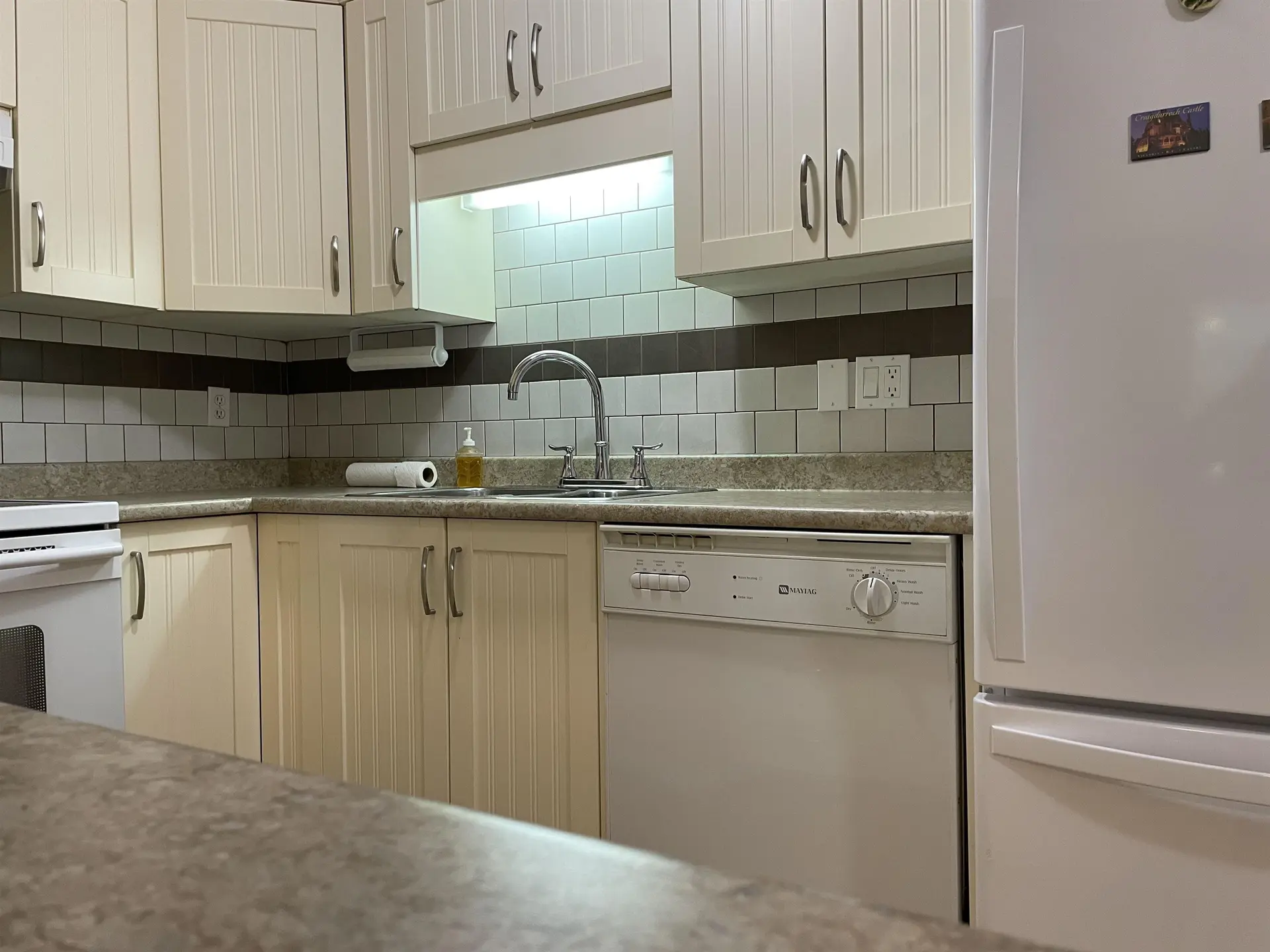 #204 8980 Mary Street - Image 5