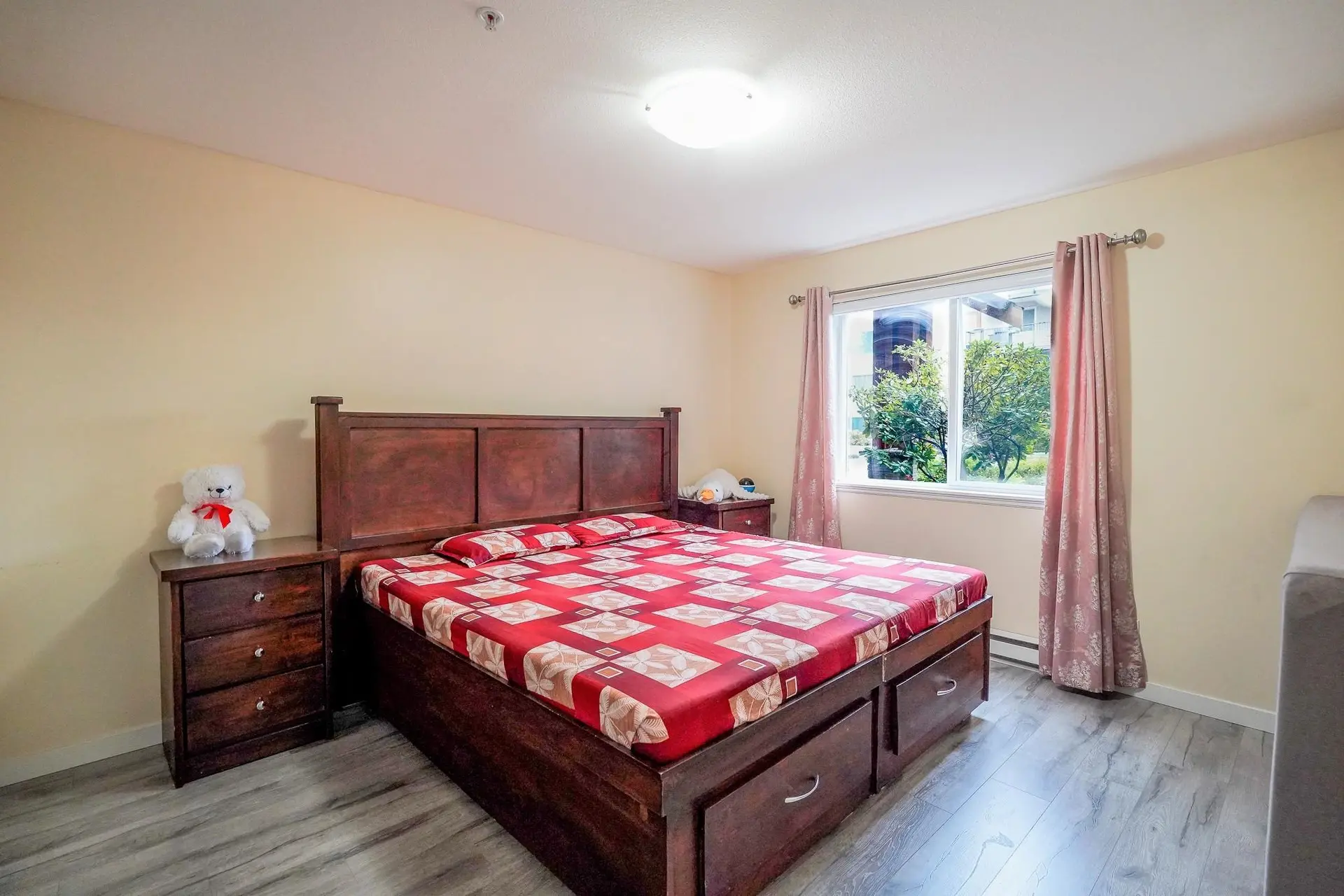 #101 2955 Diamond Crescent - Image 11