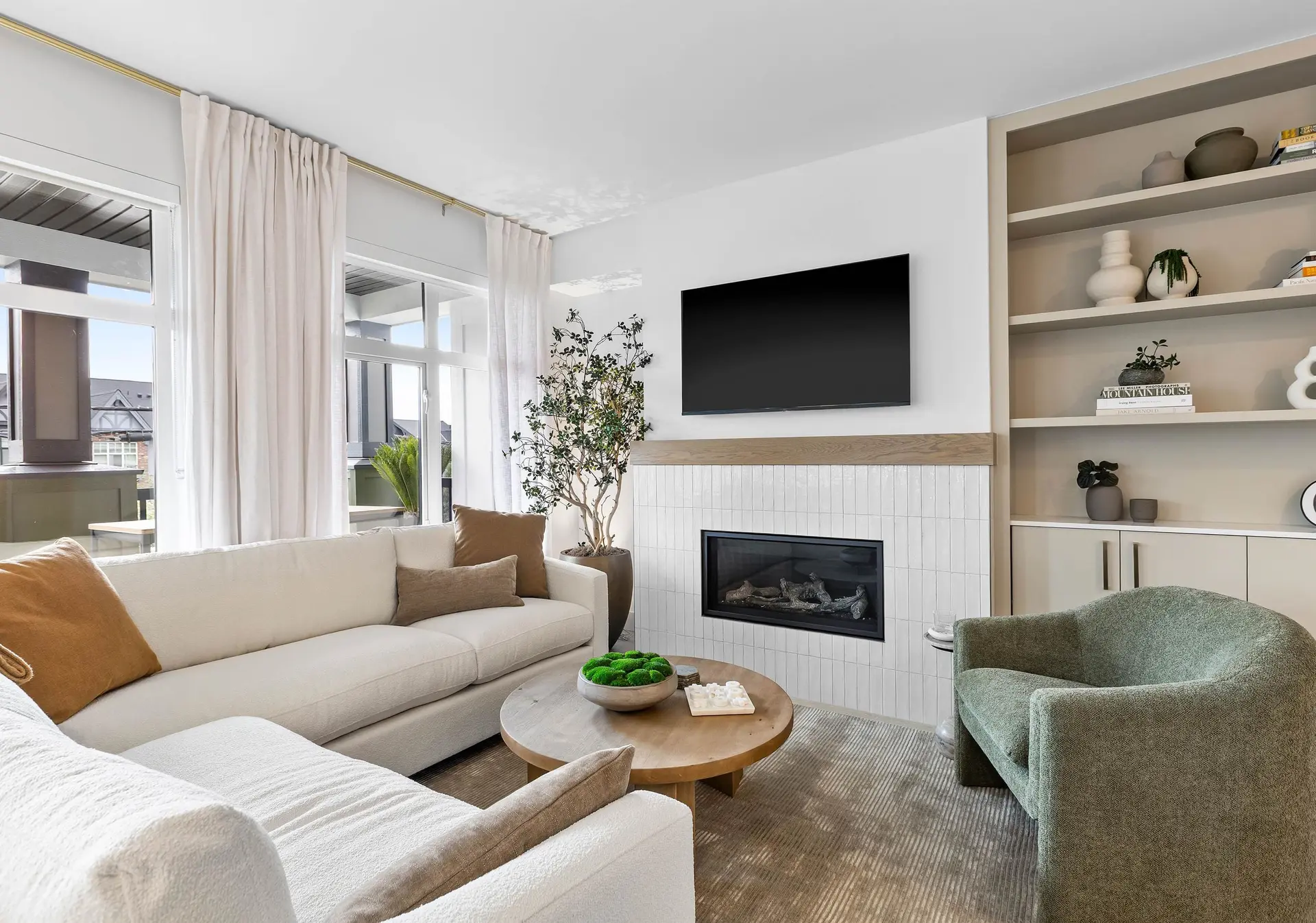#149 3546 Monson Crescent - Image 2