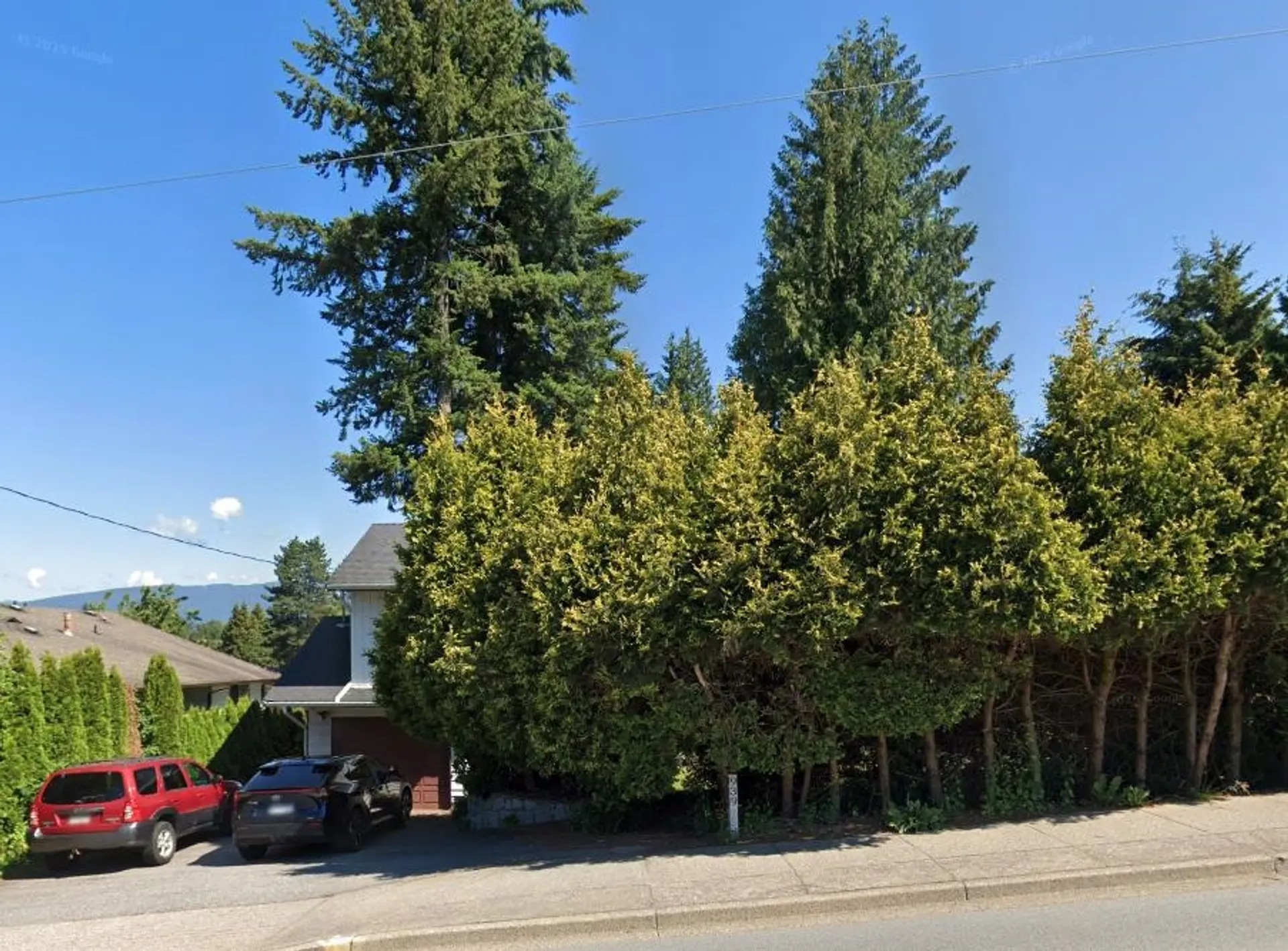 939 Como Lake Avenue - Image 2