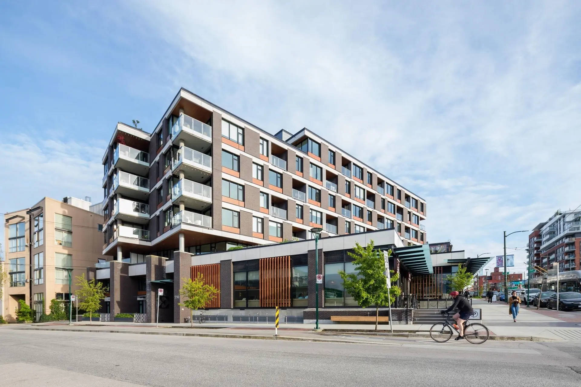 #512 210 E 5th Avenue - Image 13